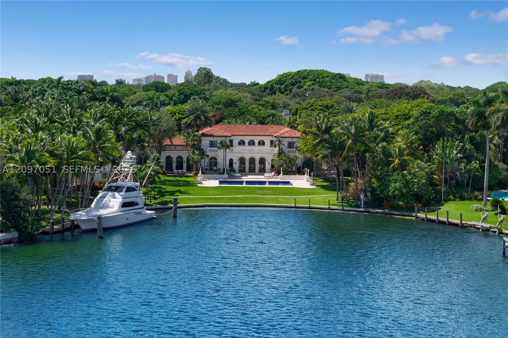 8901 Arvida Ln Coral Gables, FL 33156