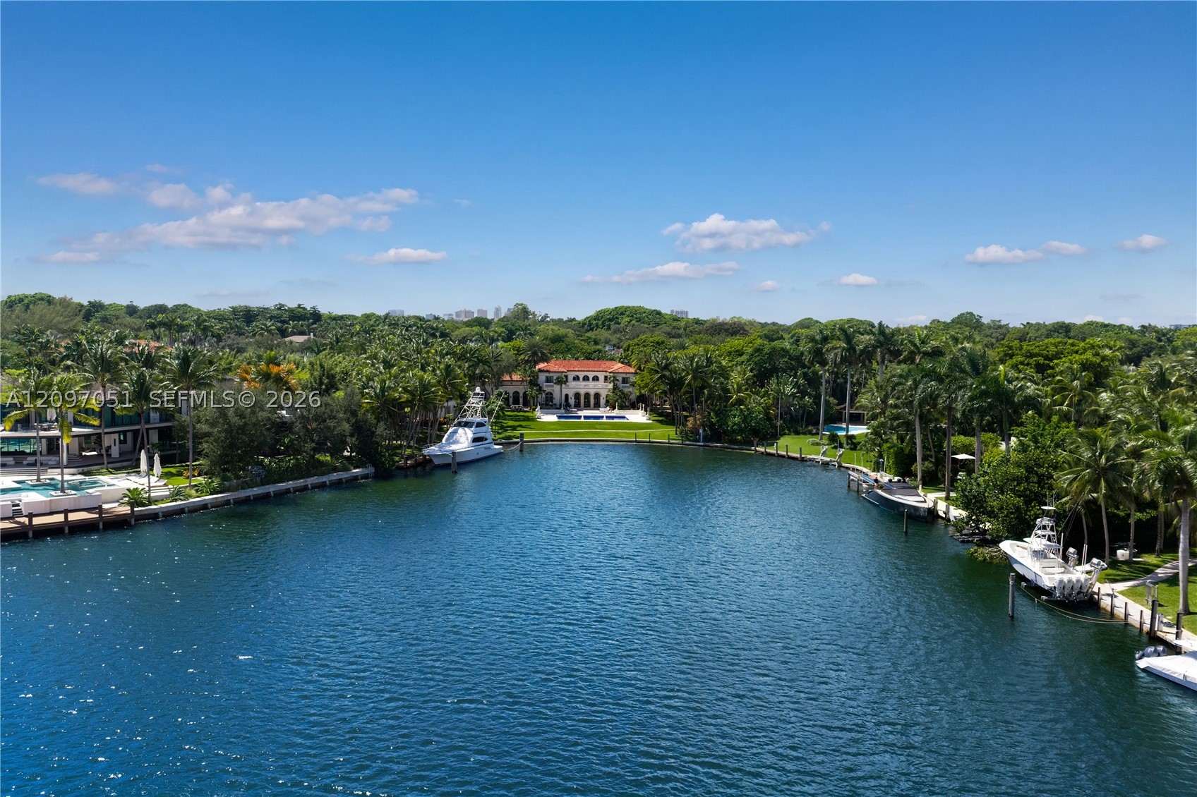 8901 Arvida Ln Coral Gables, FL 33156