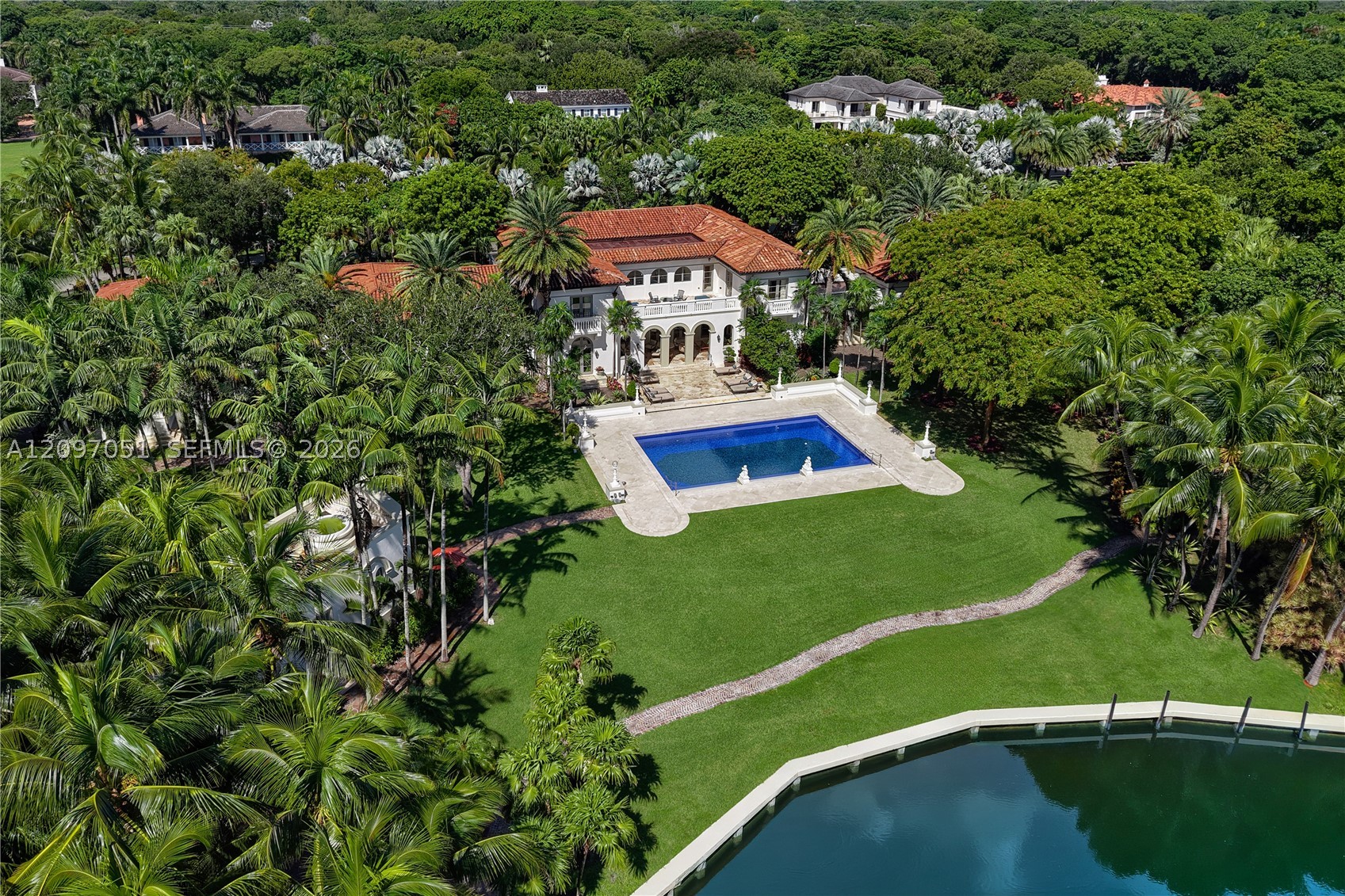 8901 Arvida Ln Coral Gables, FL 33156