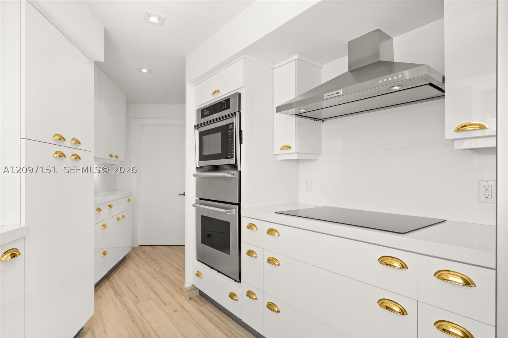 4925 Collins Ave #4A Miami Beach, FL 33140