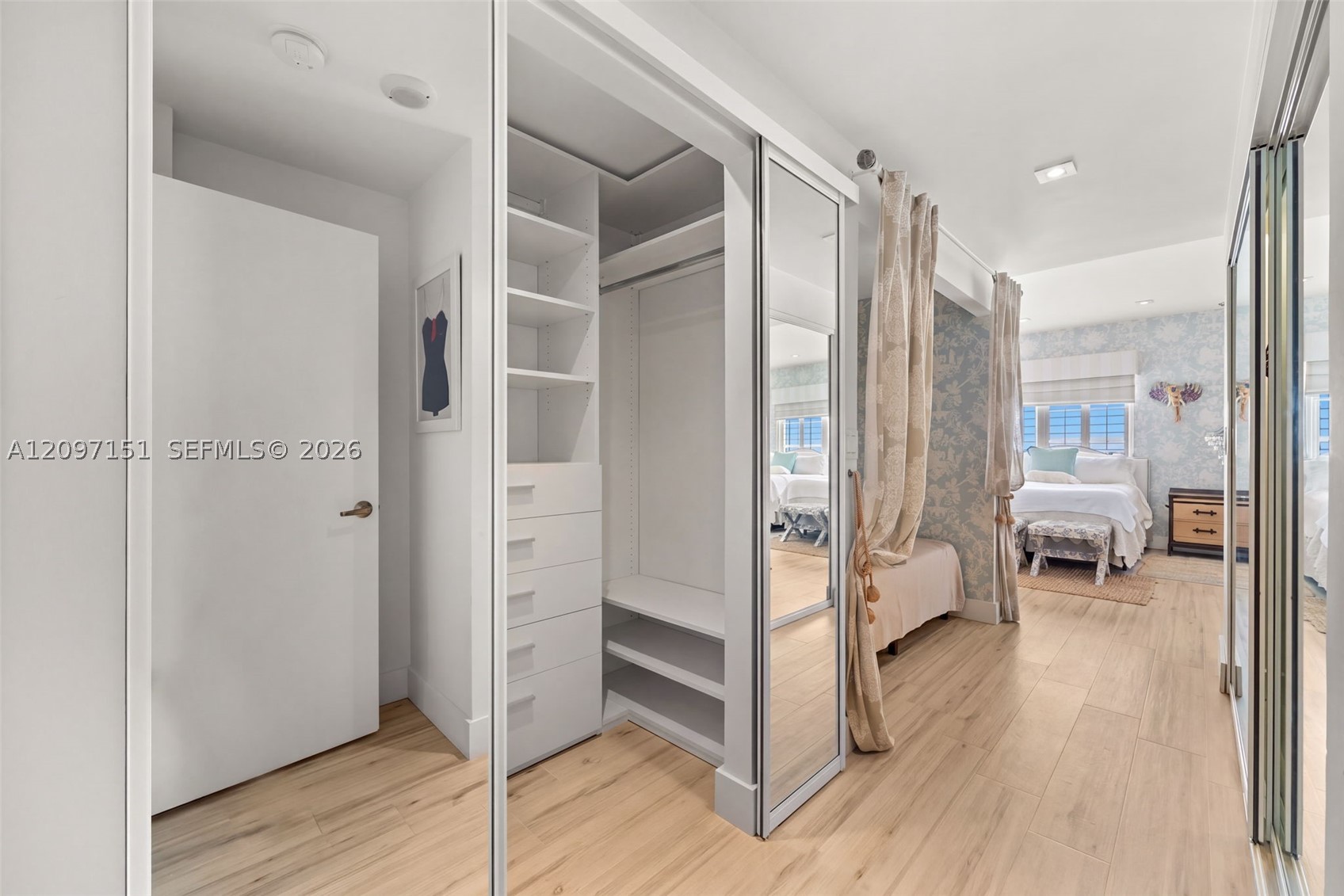 4925 Collins Ave #4A Miami Beach, FL 33140