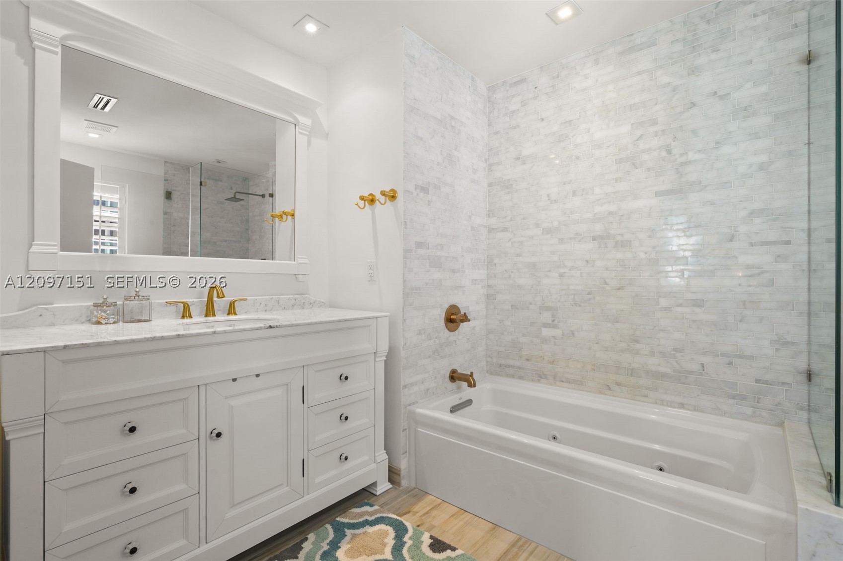 4925 Collins Ave #4A Miami Beach, FL 33140