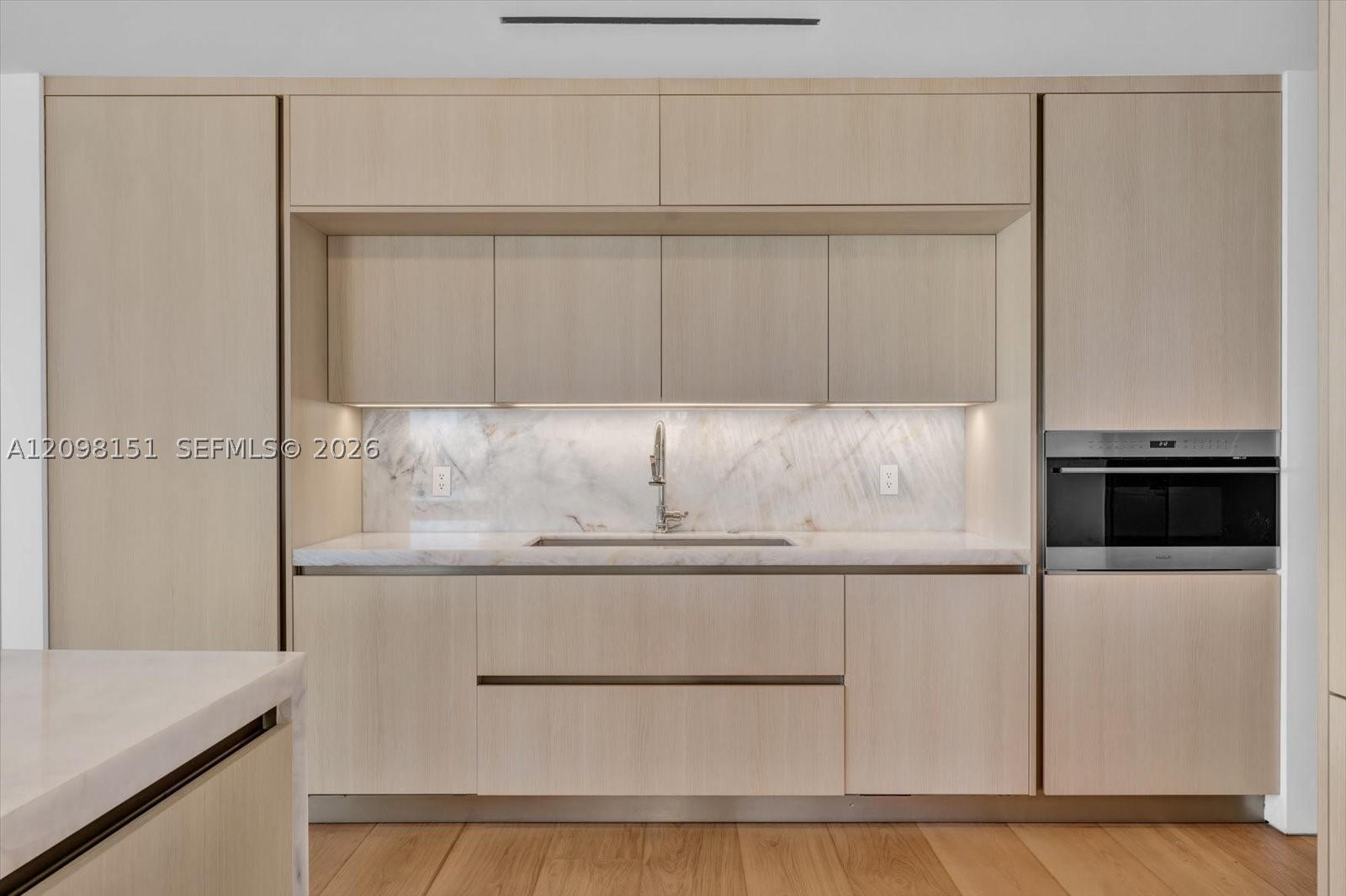 7724 Fisher Is Dr #7724 Miami Beach, FL 33109
