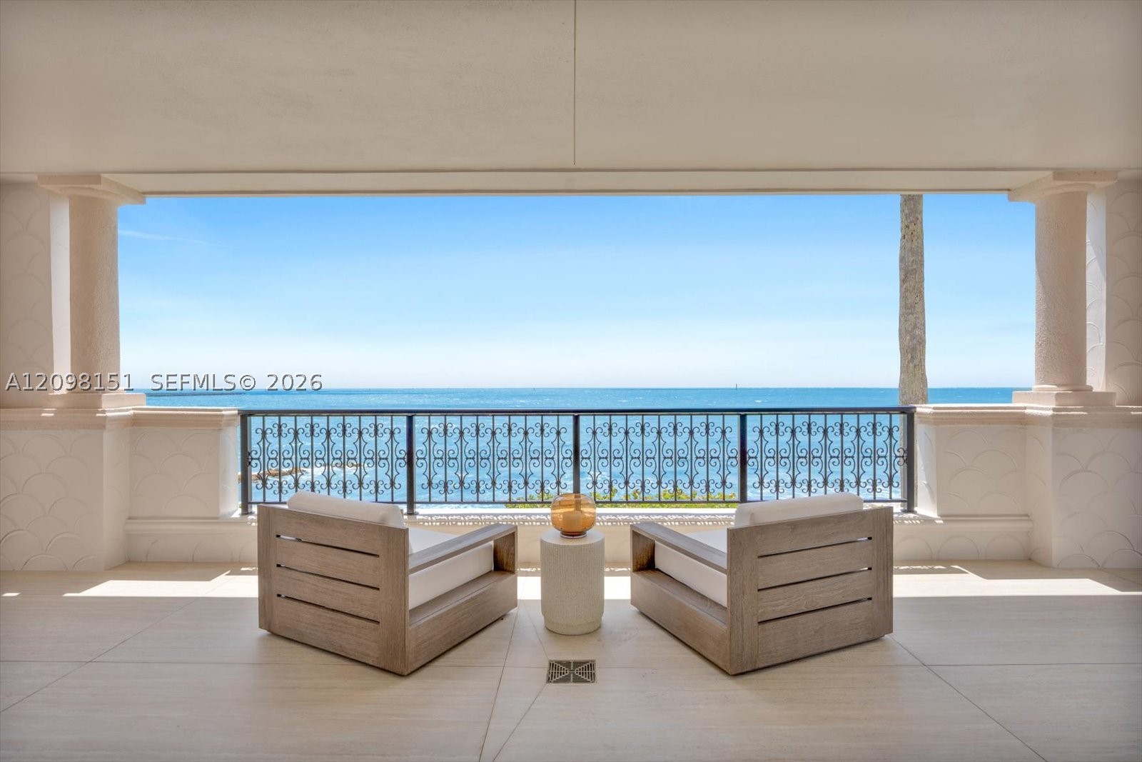7724 Fisher Is Dr #7724 Miami Beach, FL 33109