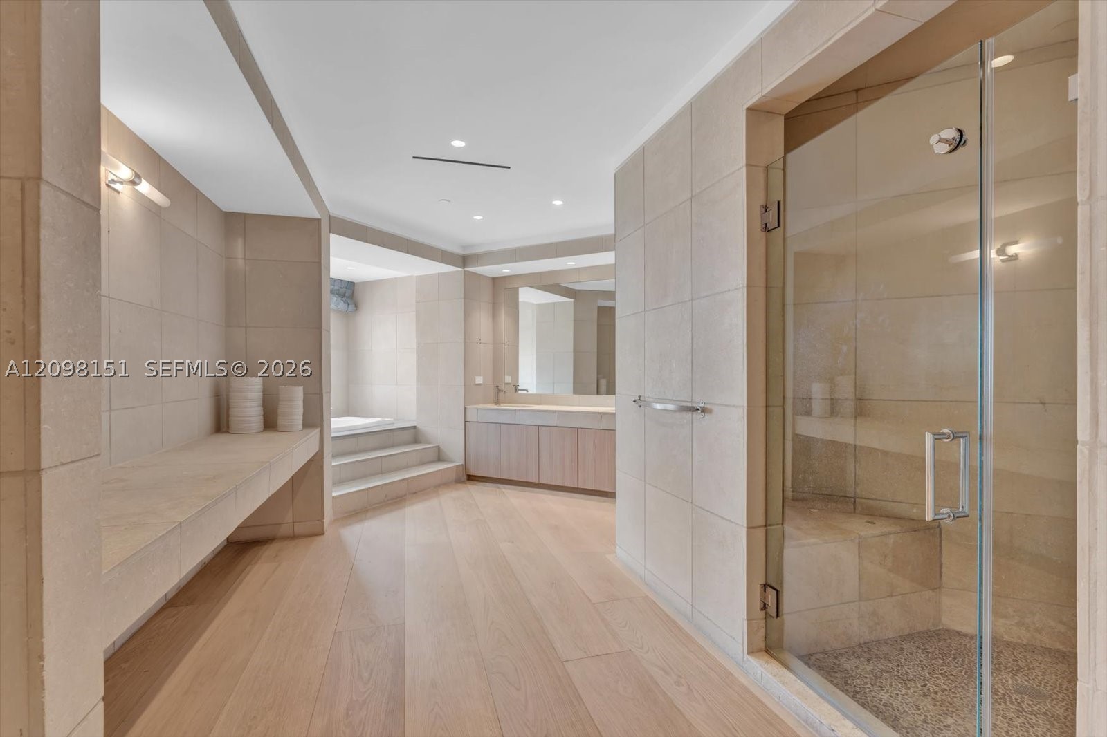 7724 Fisher Is Dr #7724 Miami Beach, FL 33109