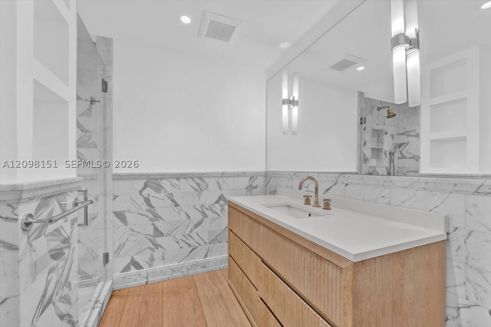 7724 Fisher Is Dr #7724 Miami Beach, FL 33109