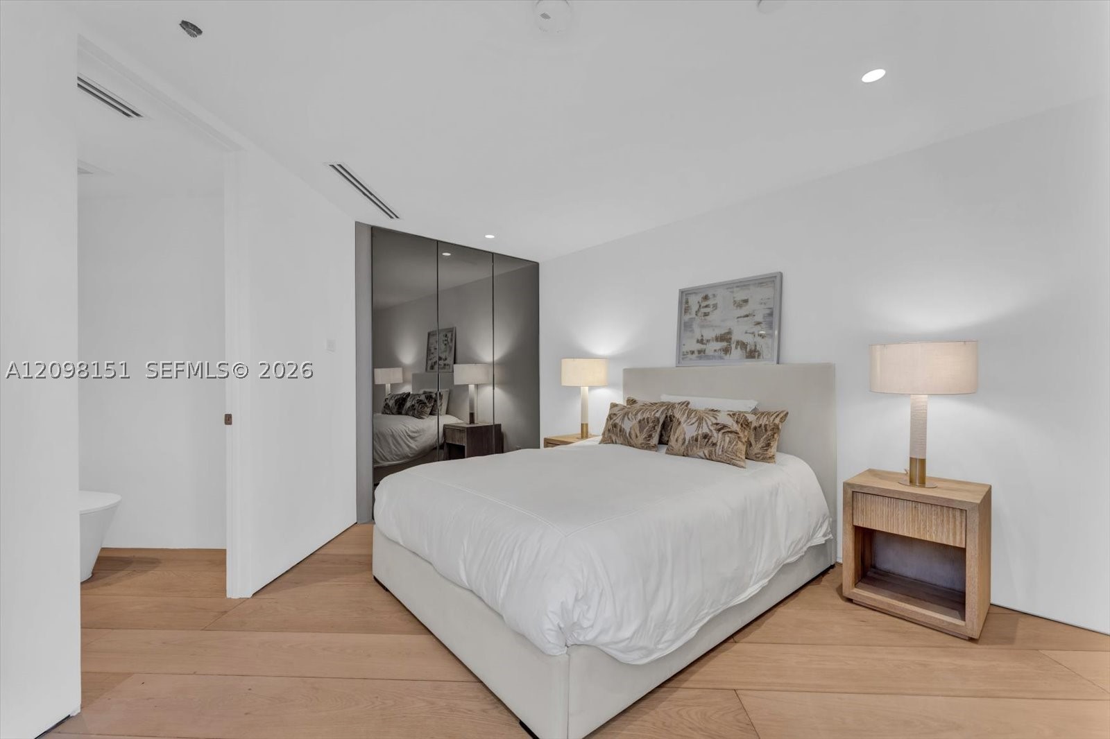 7724 Fisher Is Dr #7724 Miami Beach, FL 33109