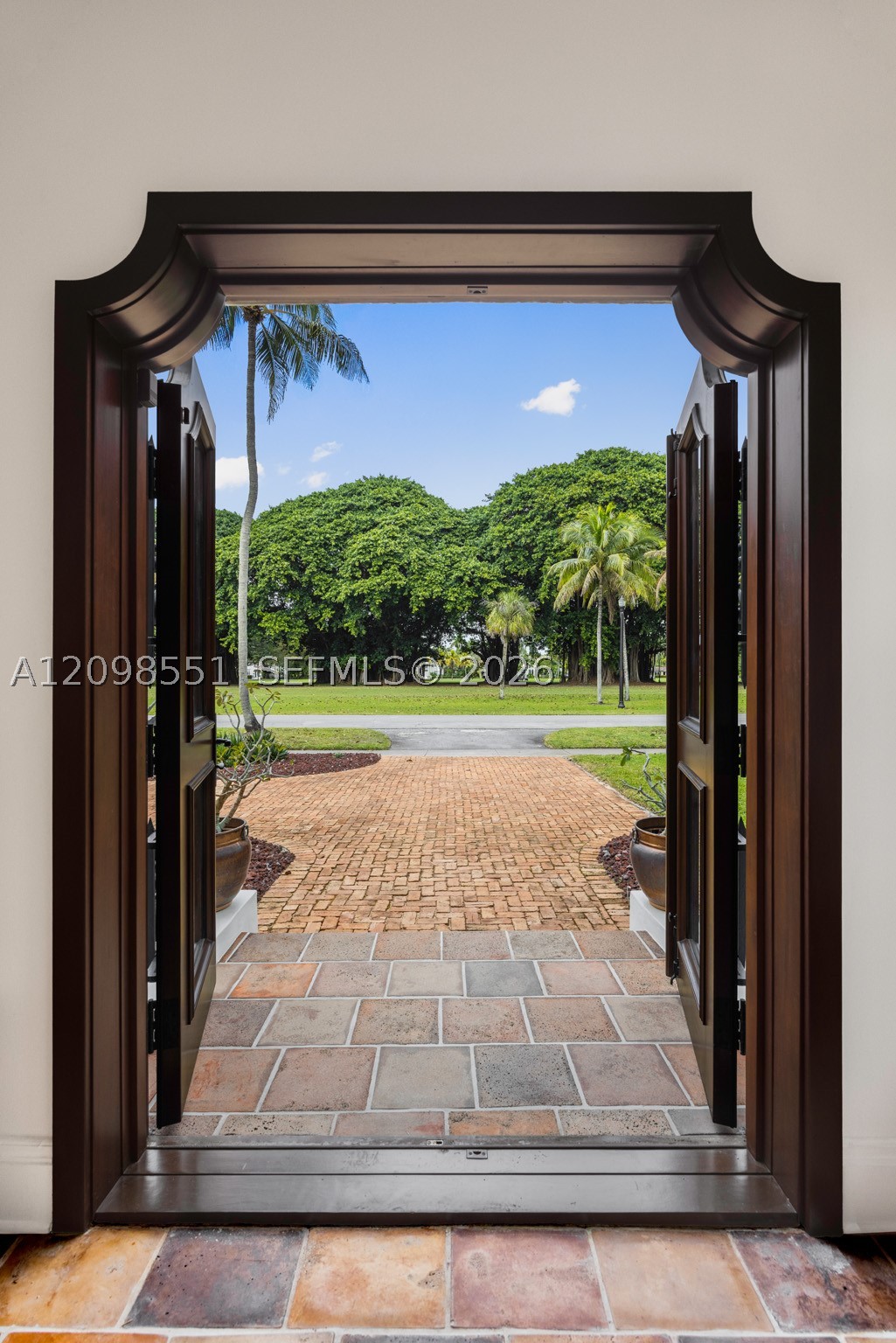 1234 S Greenway Dr Coral Gables, FL 33134
