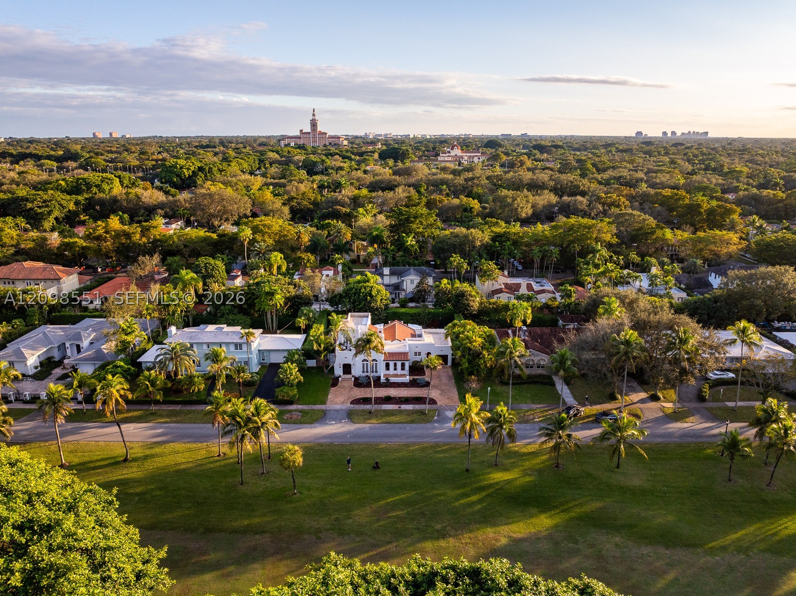 1234 S Greenway Dr Coral Gables, FL 33134