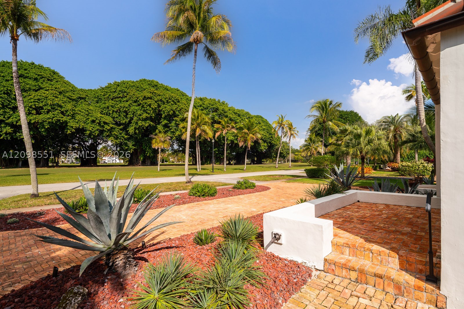 1234 S Greenway Dr Coral Gables, FL 33134