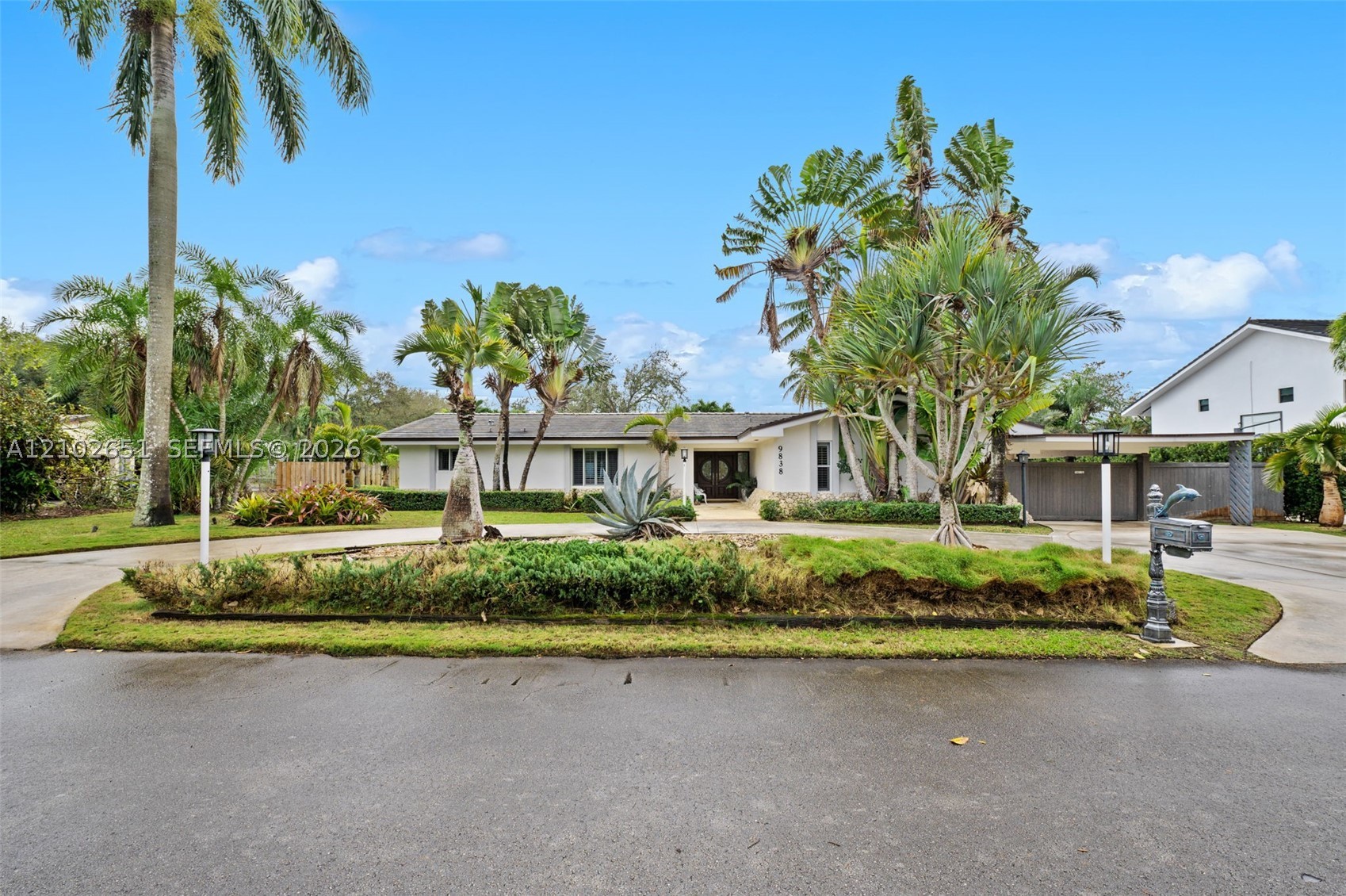 9838 SW 94th Ter