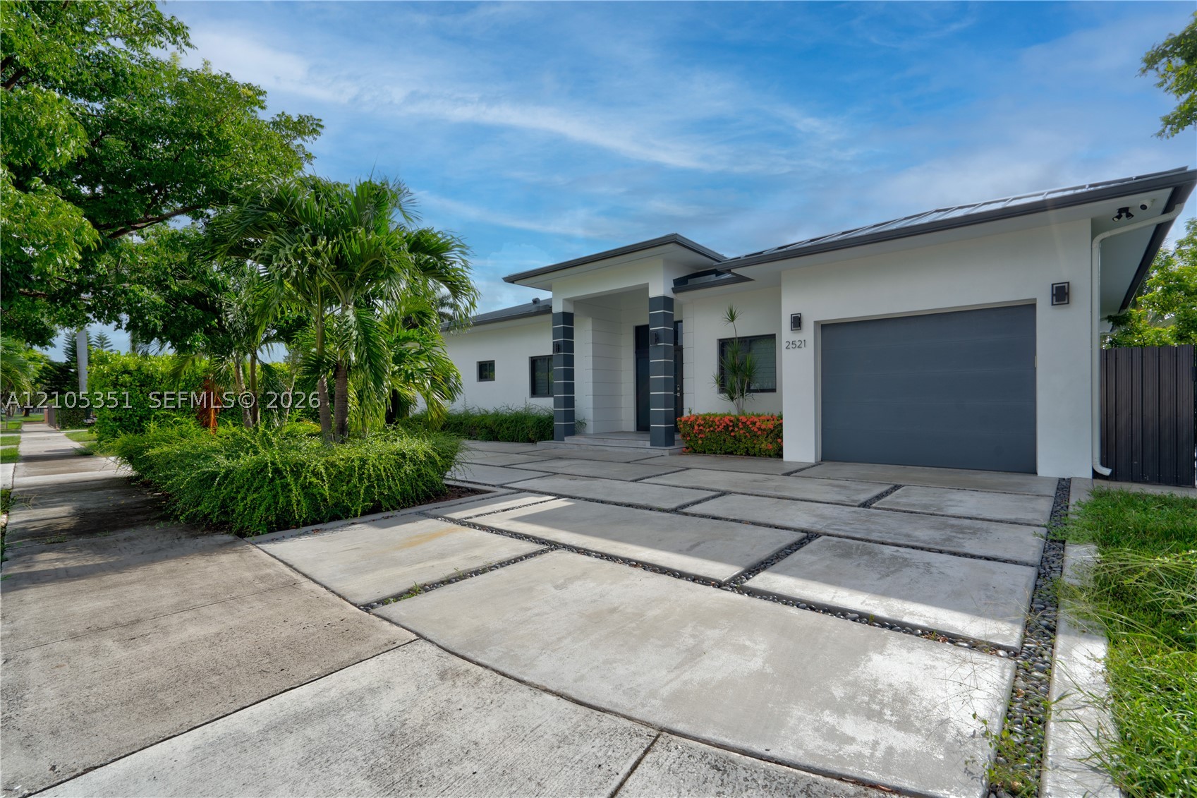 2521 SW 105th Ave