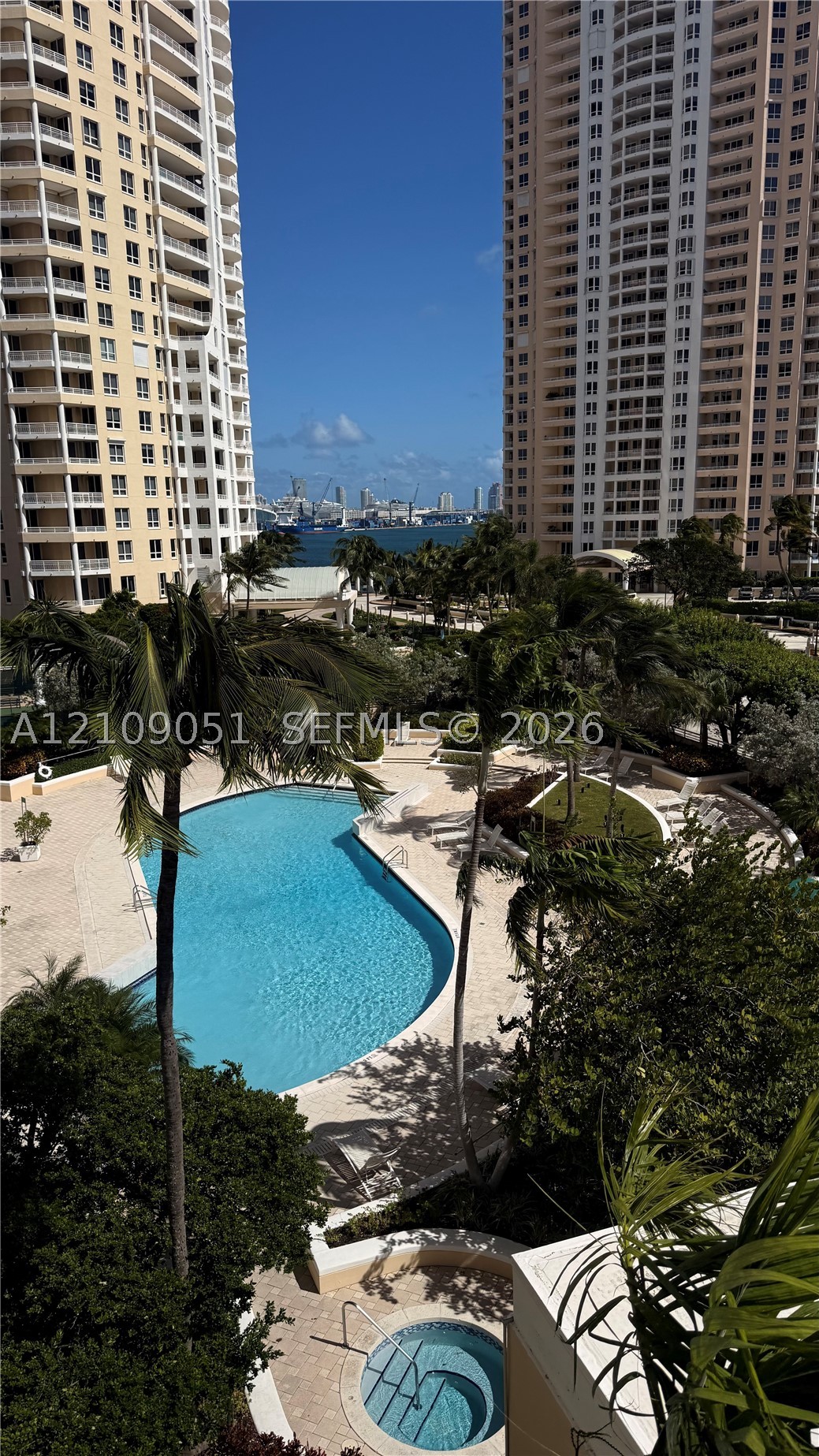 888 Brickell Key Dr #903 Miami, FL 33131