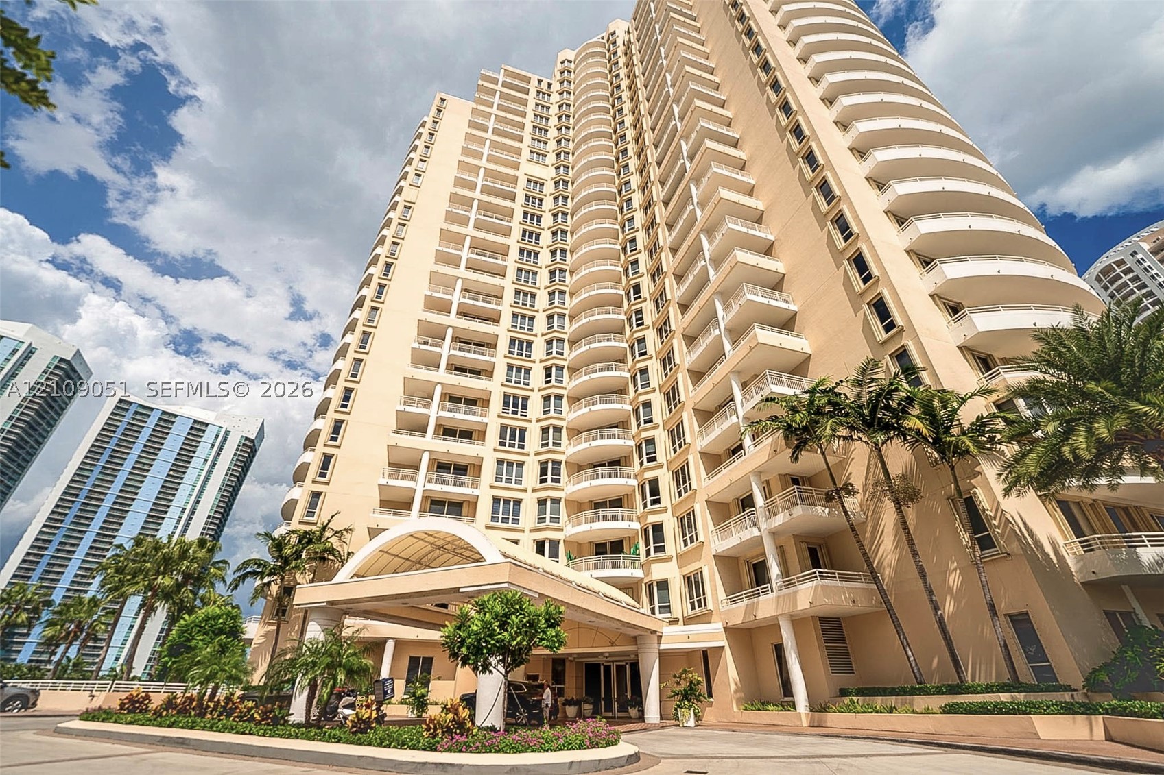 888 Brickell Key Dr #903 Miami, FL 33131