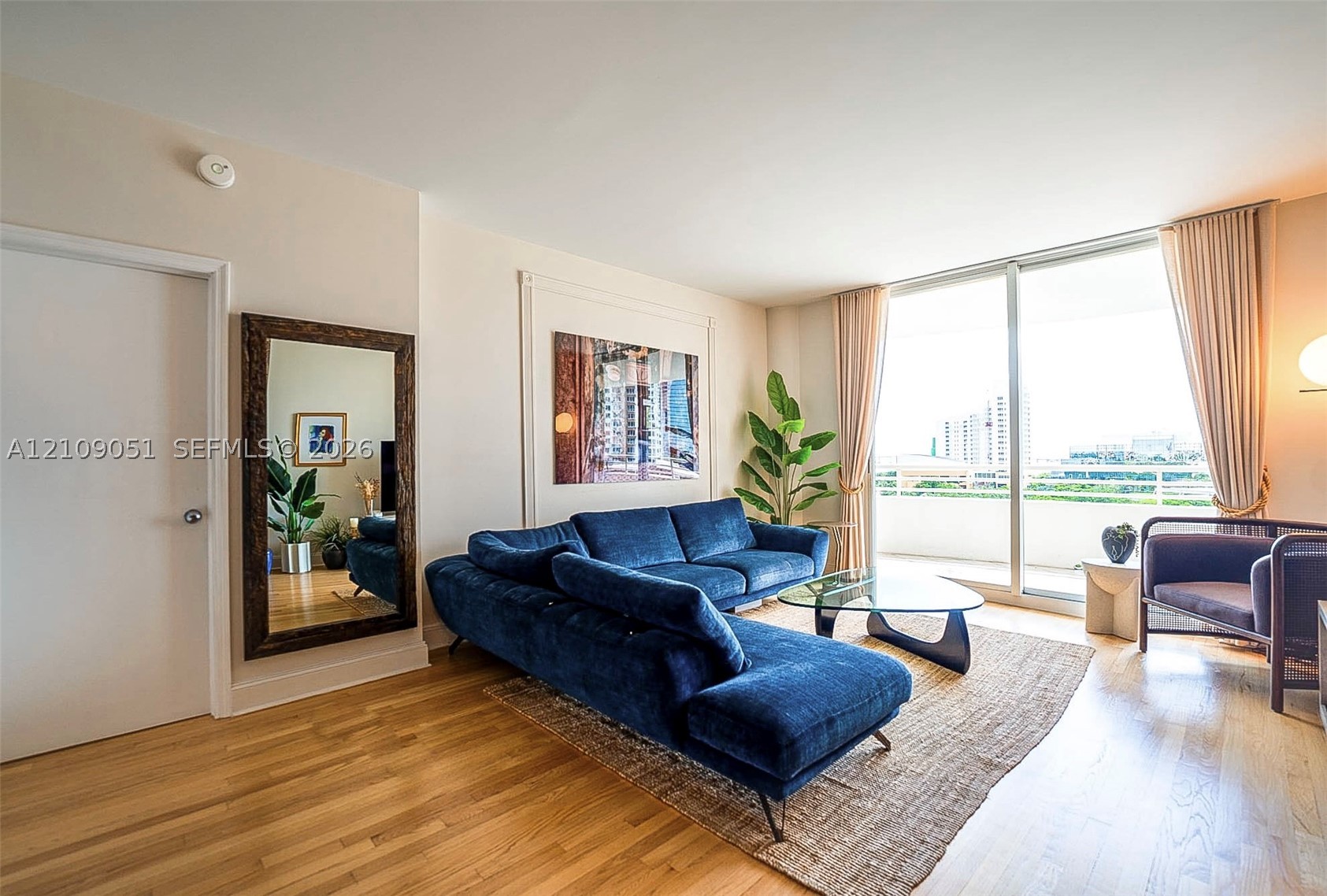 888 Brickell Key Dr #903 Miami, FL 33131