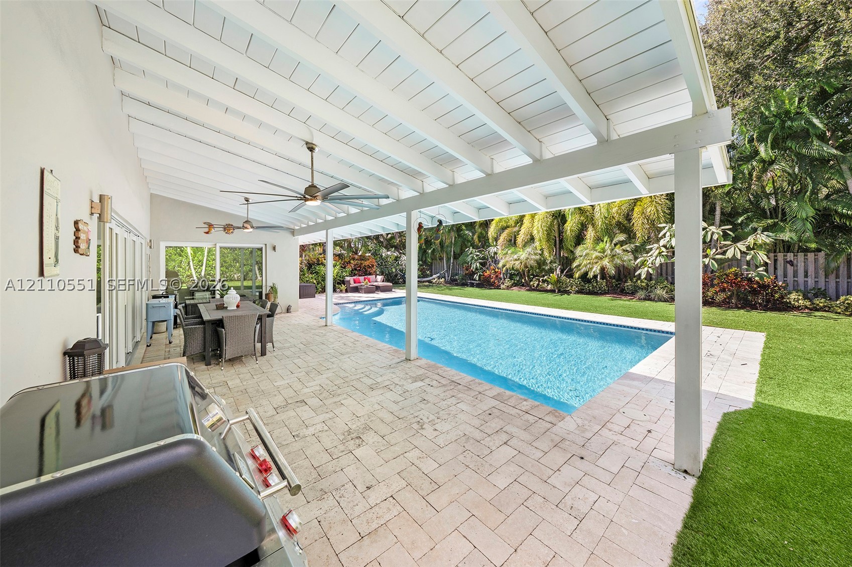 9330 SW 71st Ave Pinecrest, FL 33156