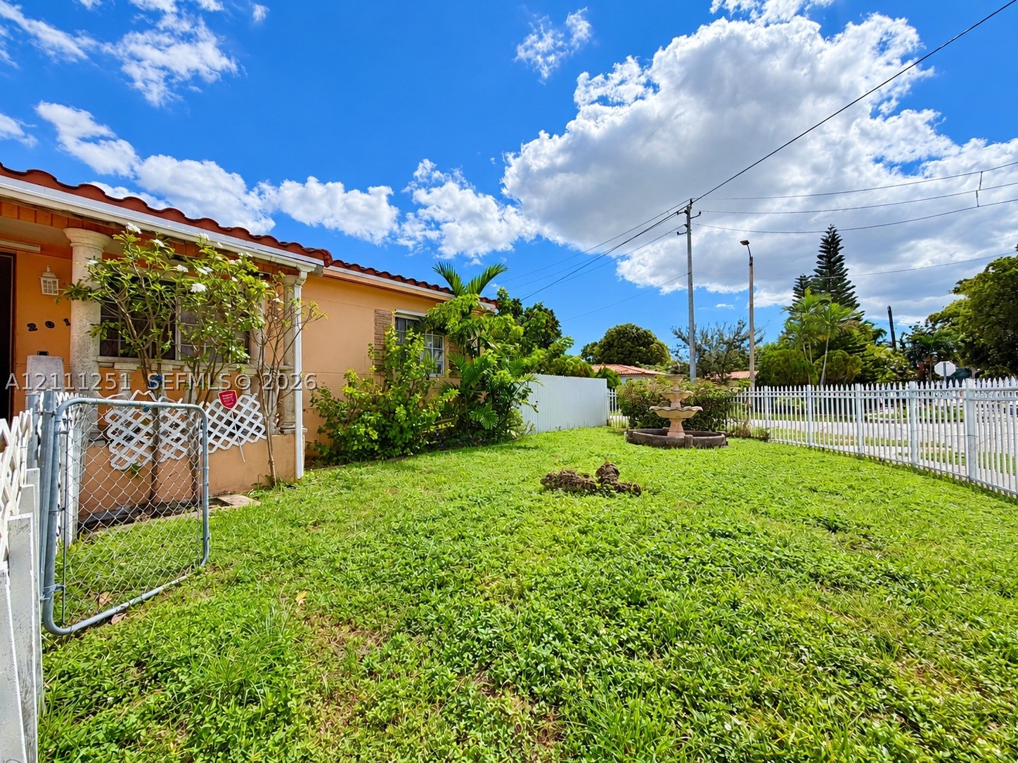 201 NW 61st Ave Miami, FL 33126