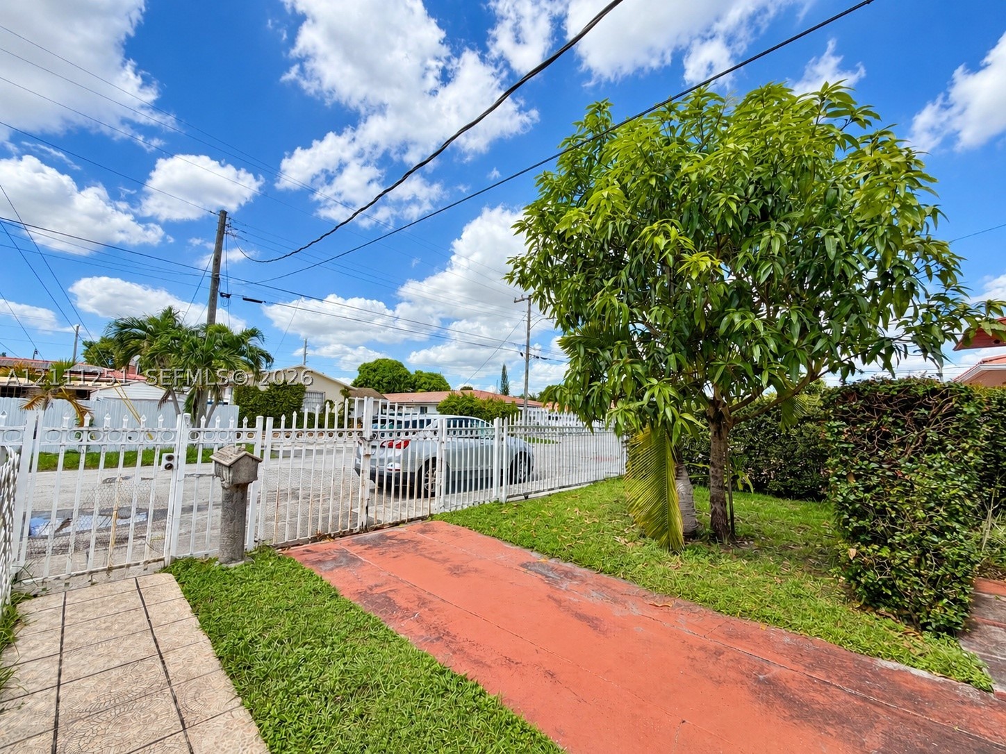 201 NW 61st Ave Miami, FL 33126