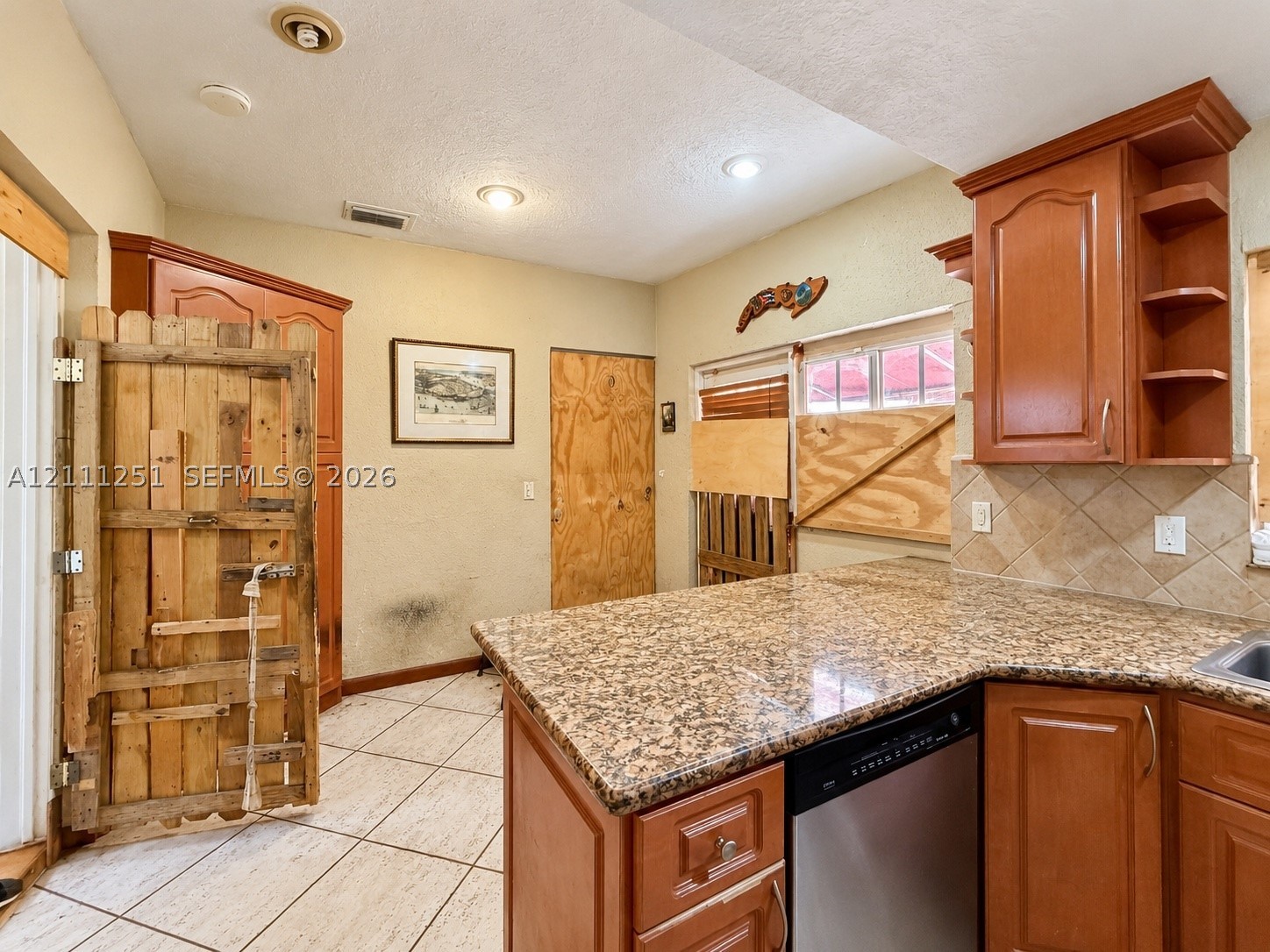 201 NW 61st Ave Miami, FL 33126