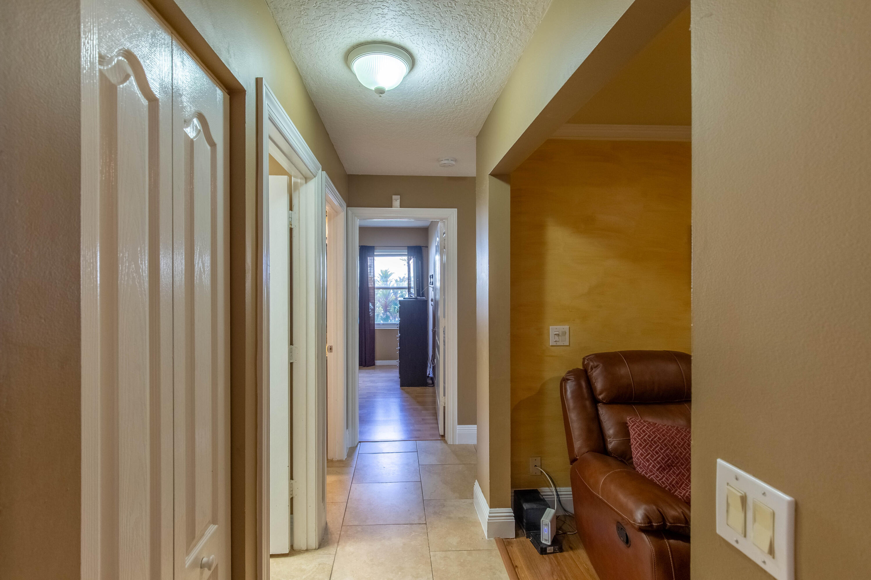 10746 Oak Bnd Wellington, FL 33414