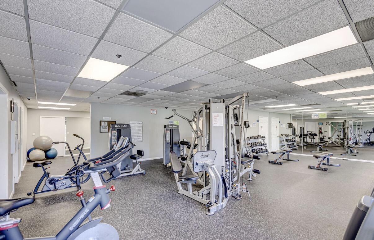 10746 Oak Bnd Wellington, FL 33414