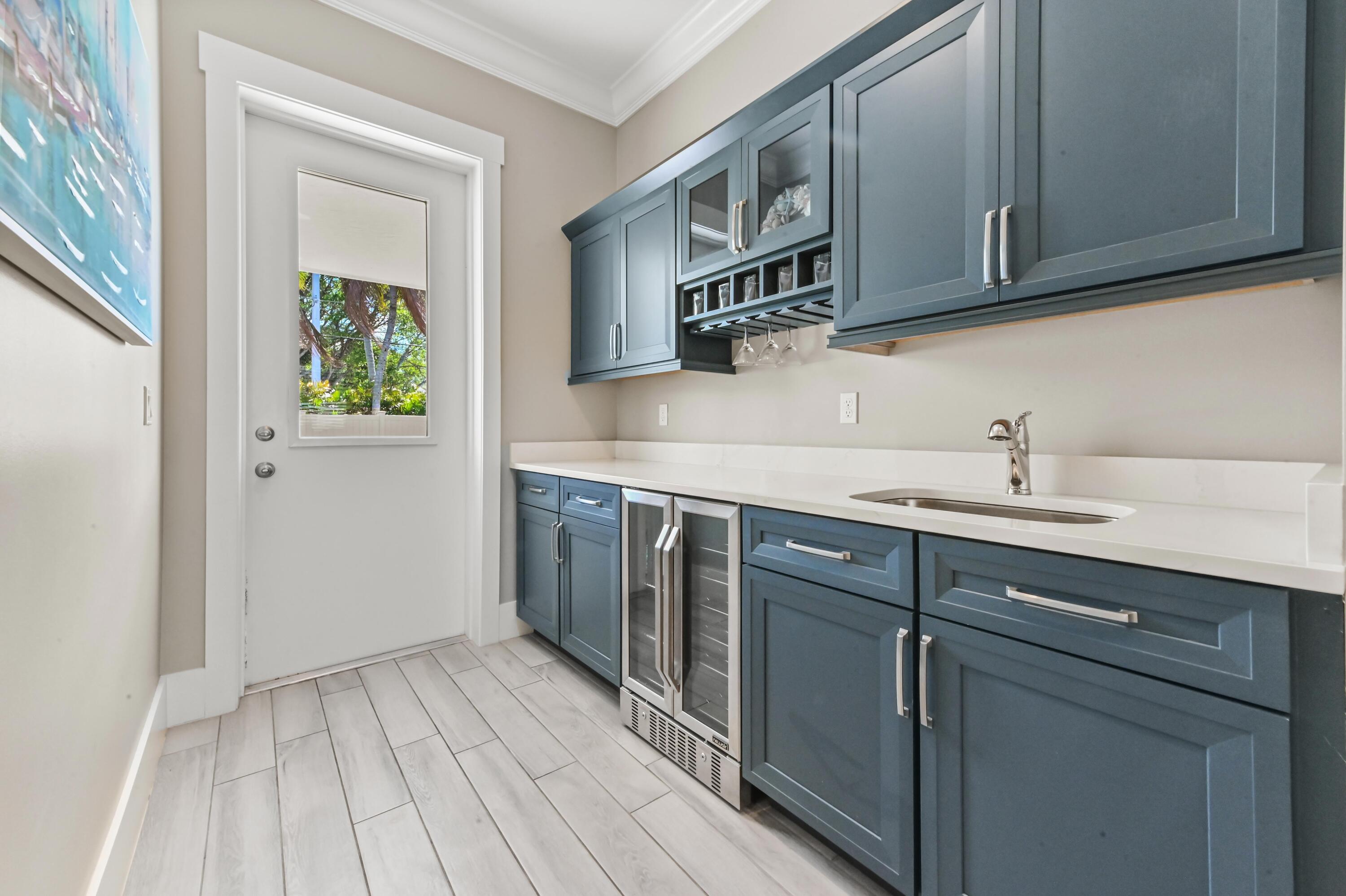 443 SE Dolphin Stuart, FL 34996