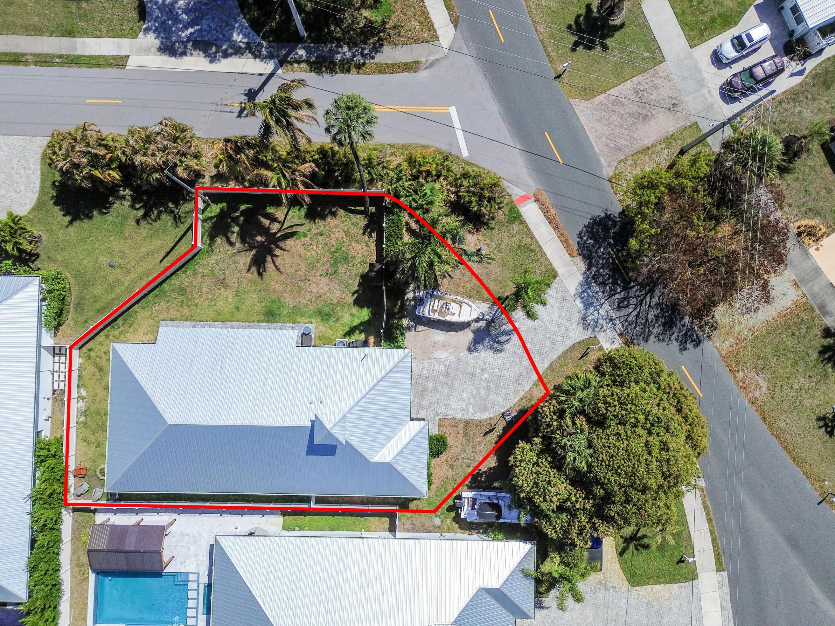 443 SE Dolphin Stuart, FL 34996