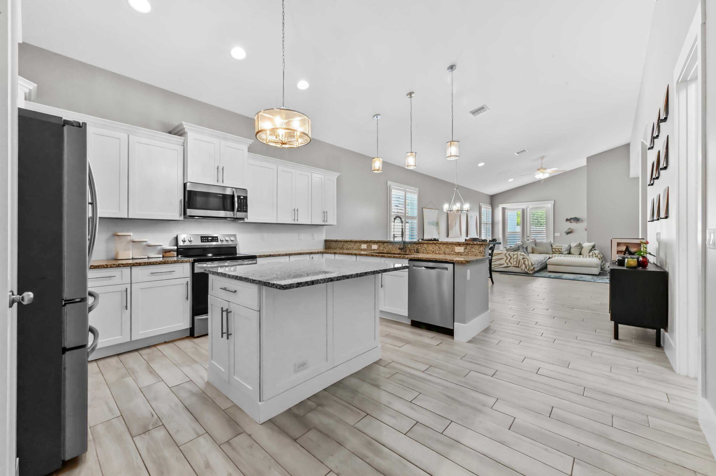 443 SE Dolphin Stuart, FL 34996