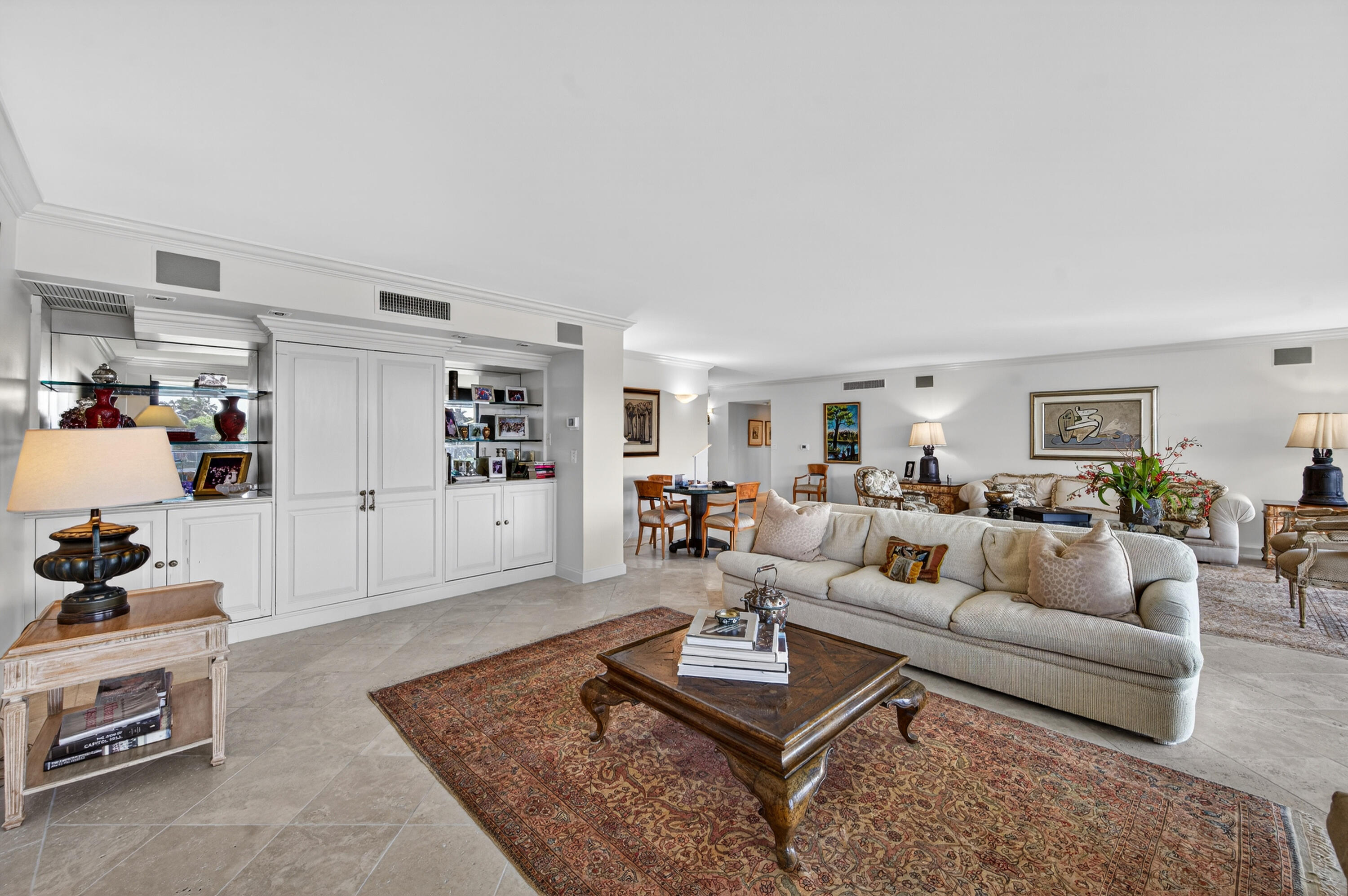 5500 Collins #302 Miami Beach, FL 33140