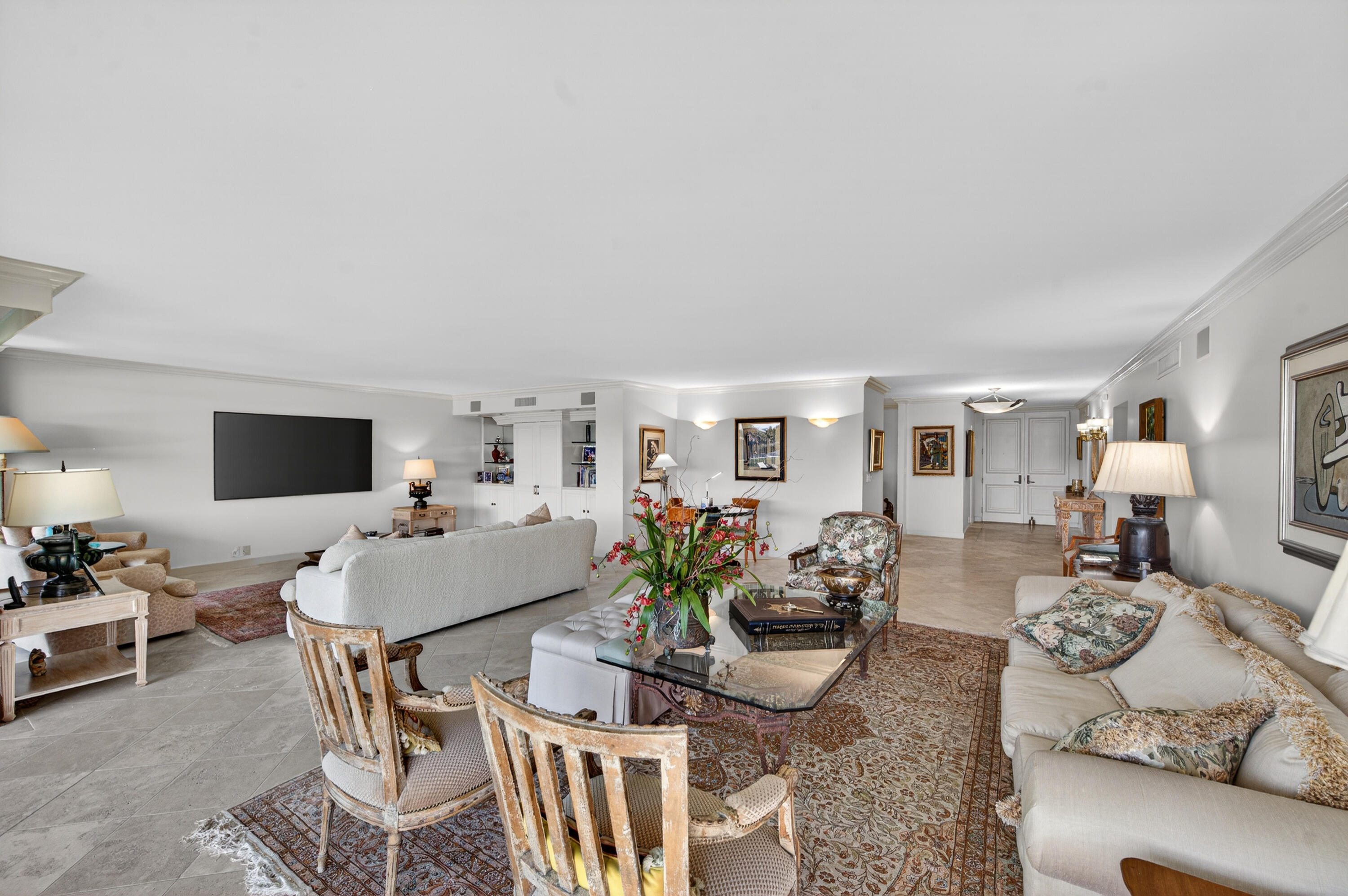 5500 Collins #302 Miami Beach, FL 33140