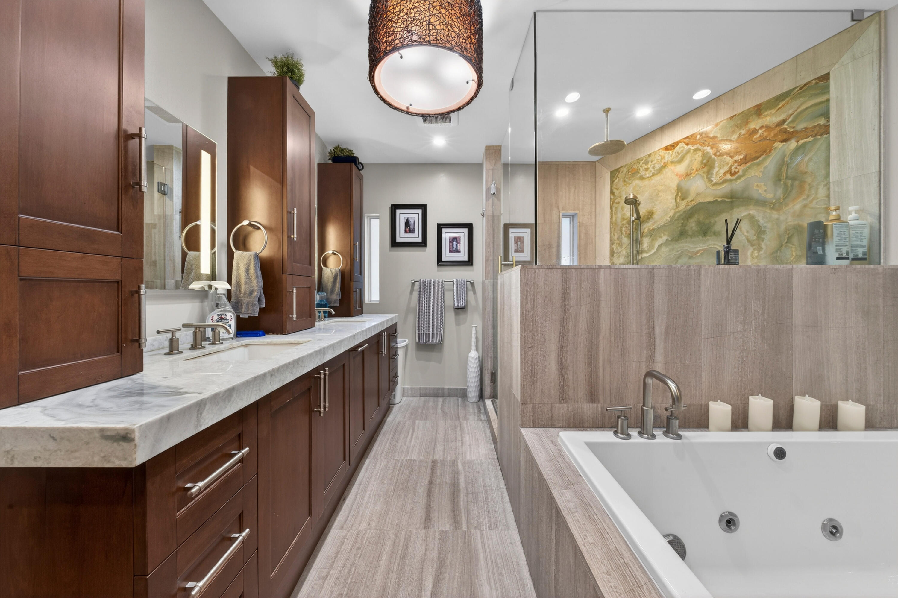 2460 Bayview Fort Lauderdale, FL 33305