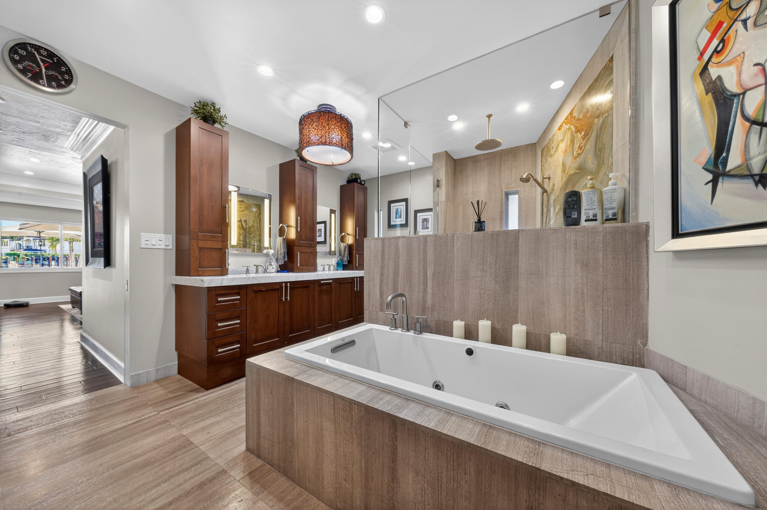 2460 Bayview Fort Lauderdale, FL 33305