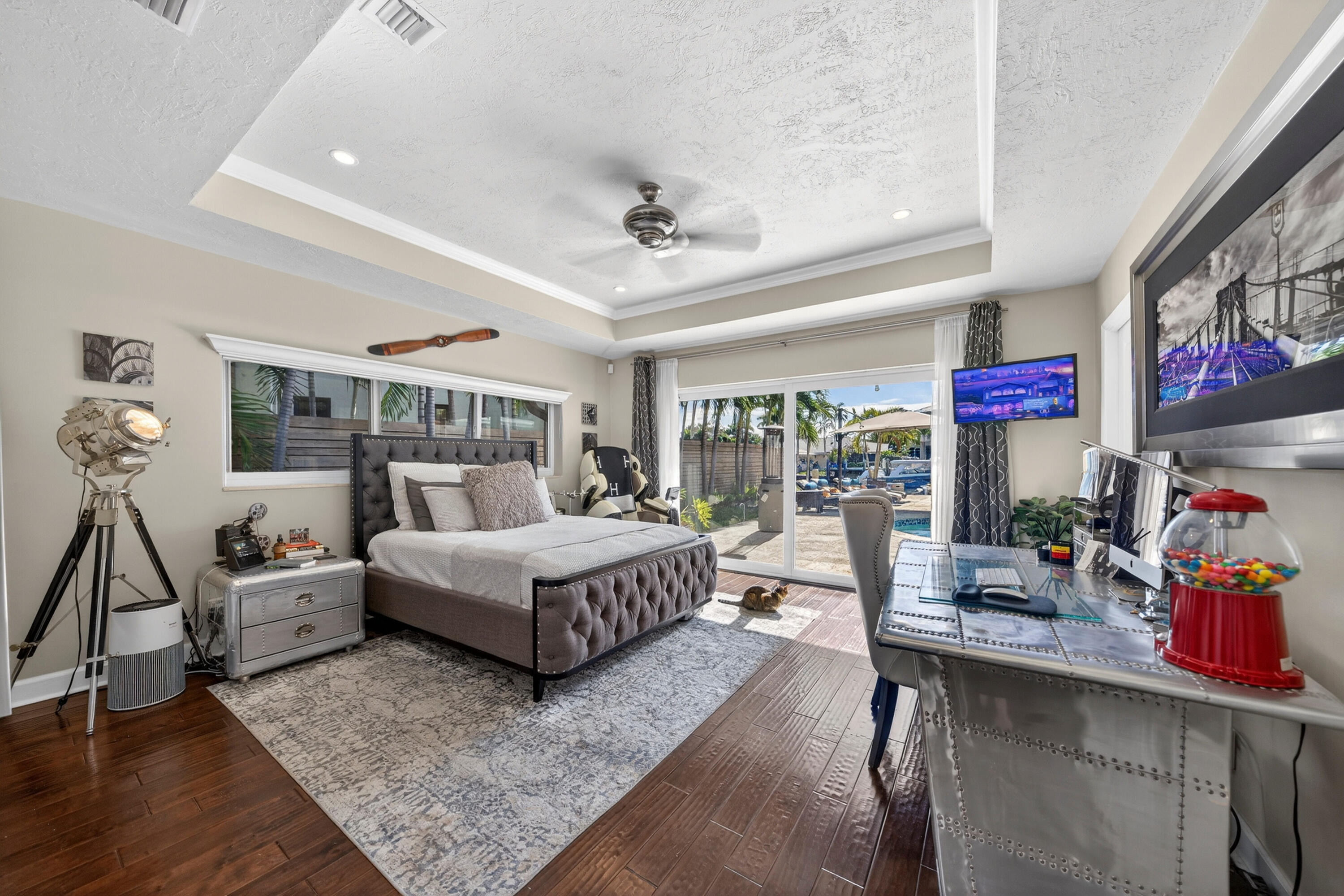 2460 Bayview Fort Lauderdale, FL 33305