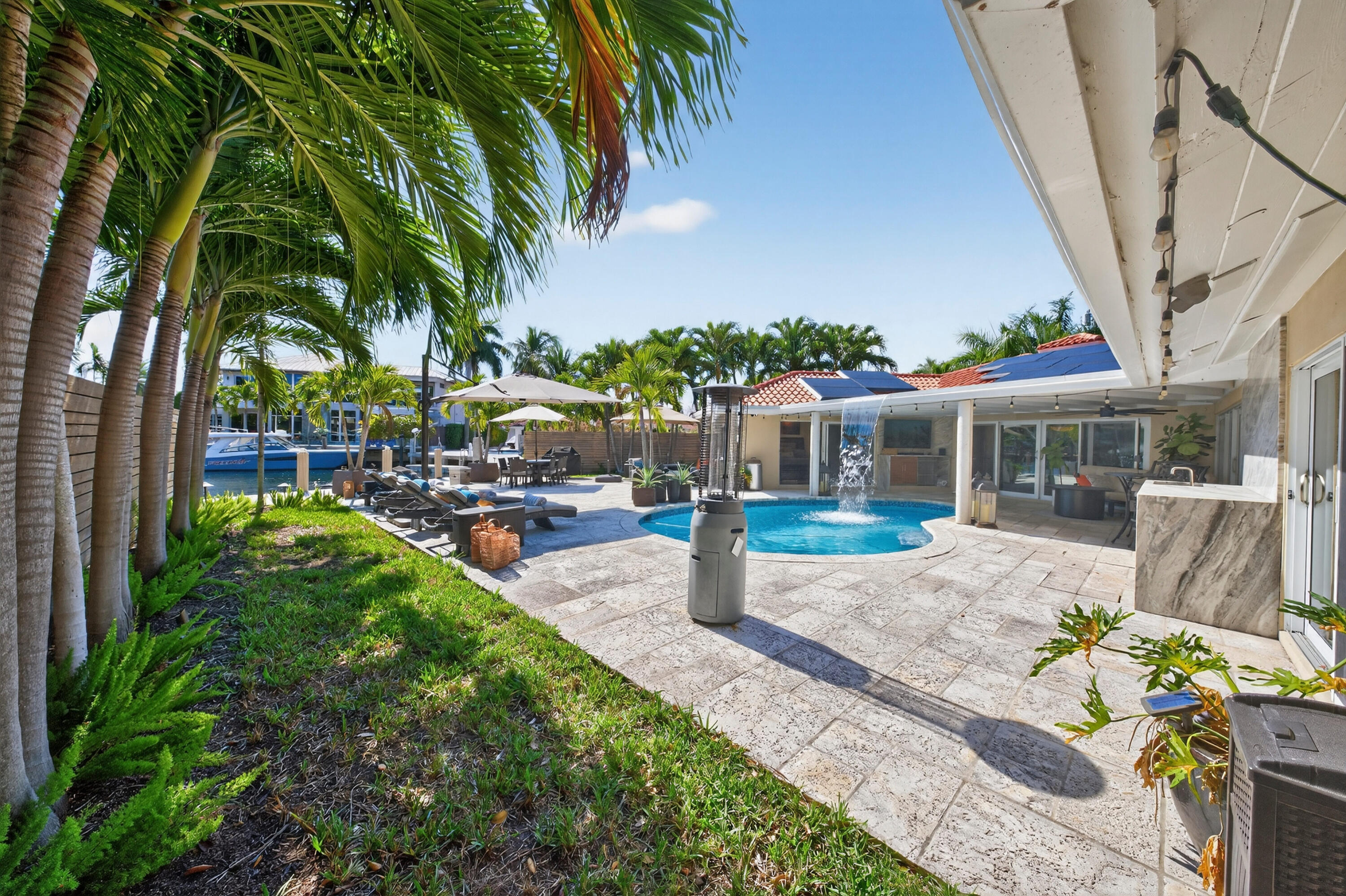 2460 Bayview Fort Lauderdale, FL 33305