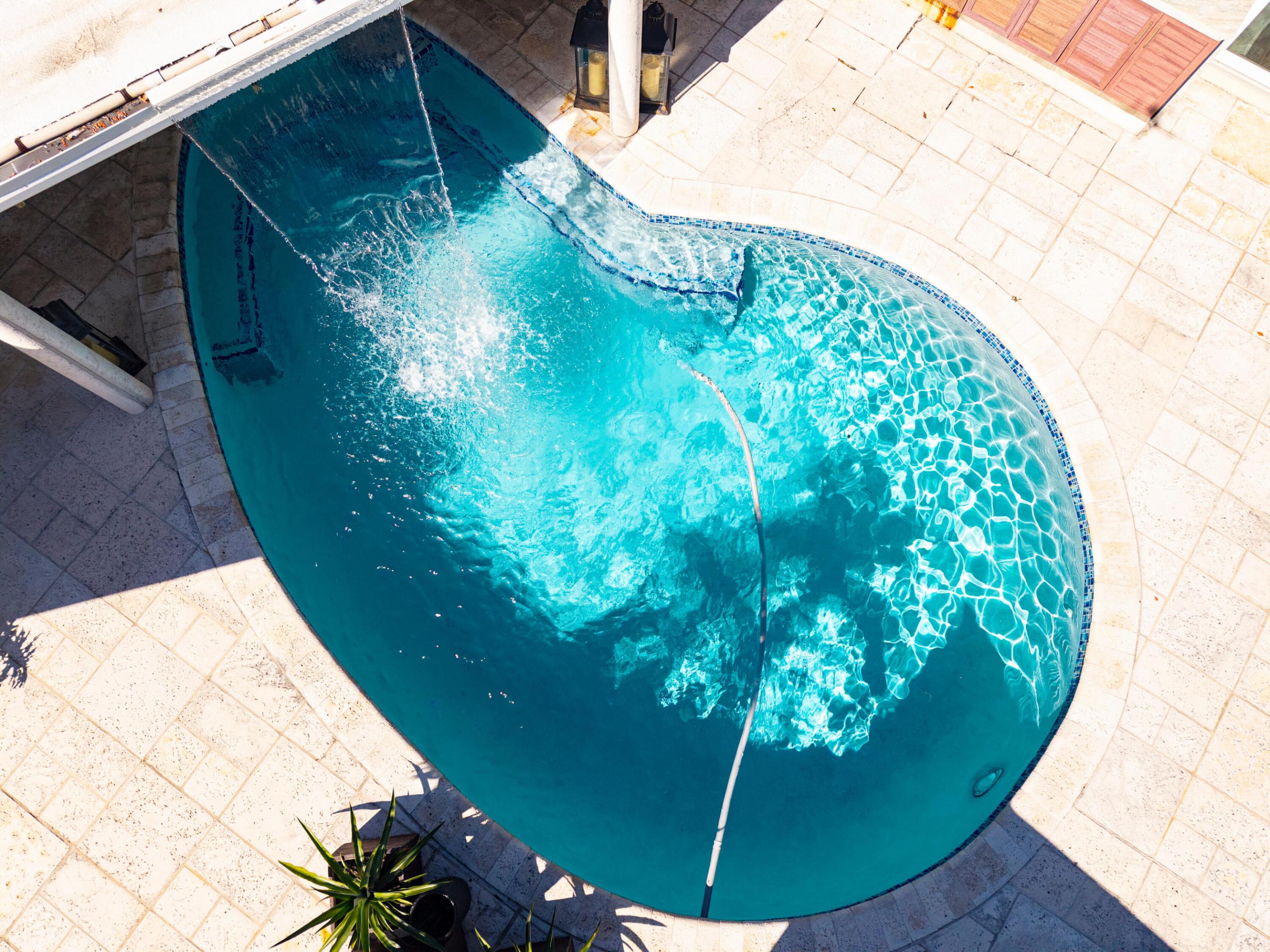 2460 Bayview Fort Lauderdale, FL 33305