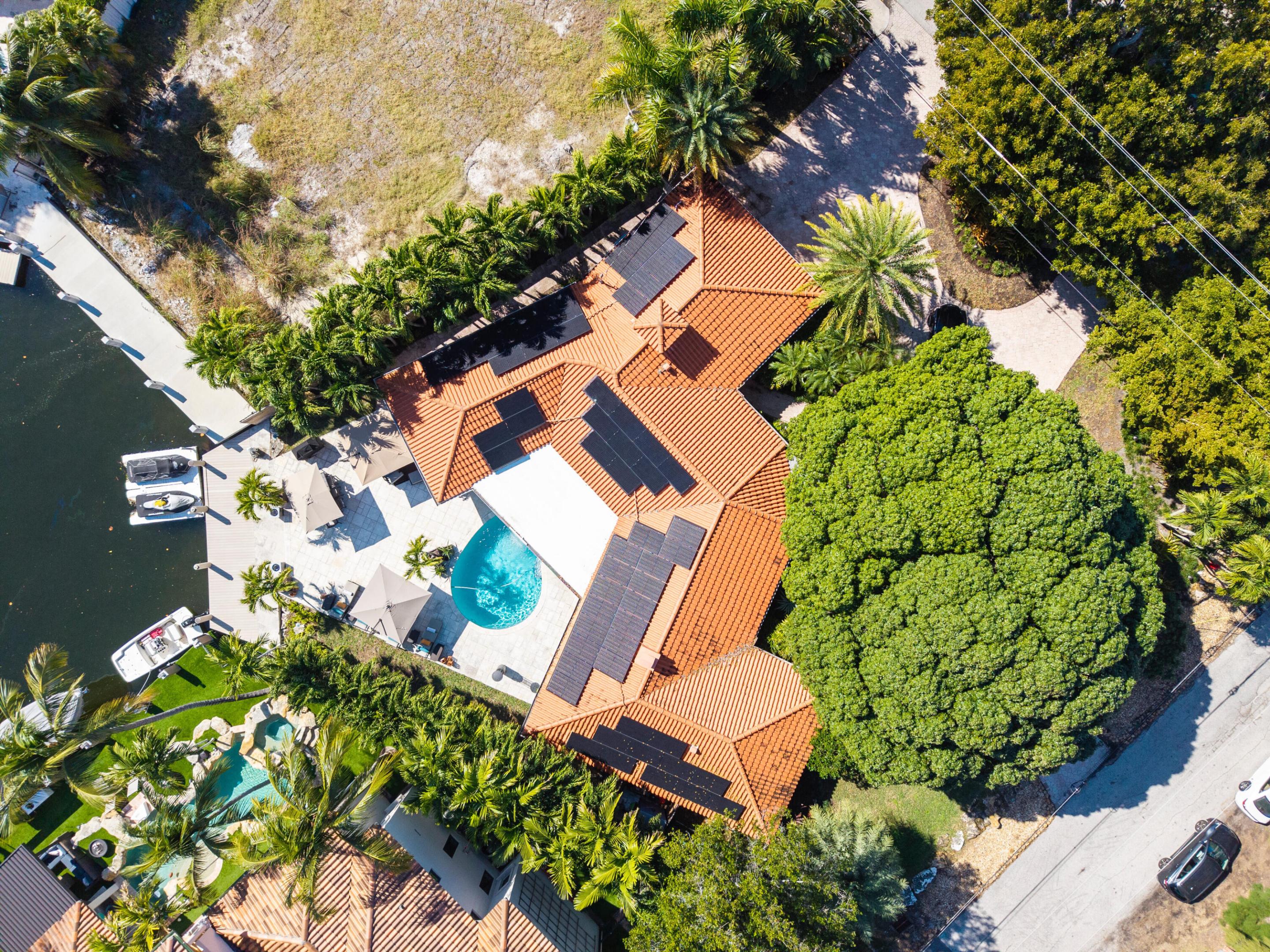 2460 Bayview Fort Lauderdale, FL 33305