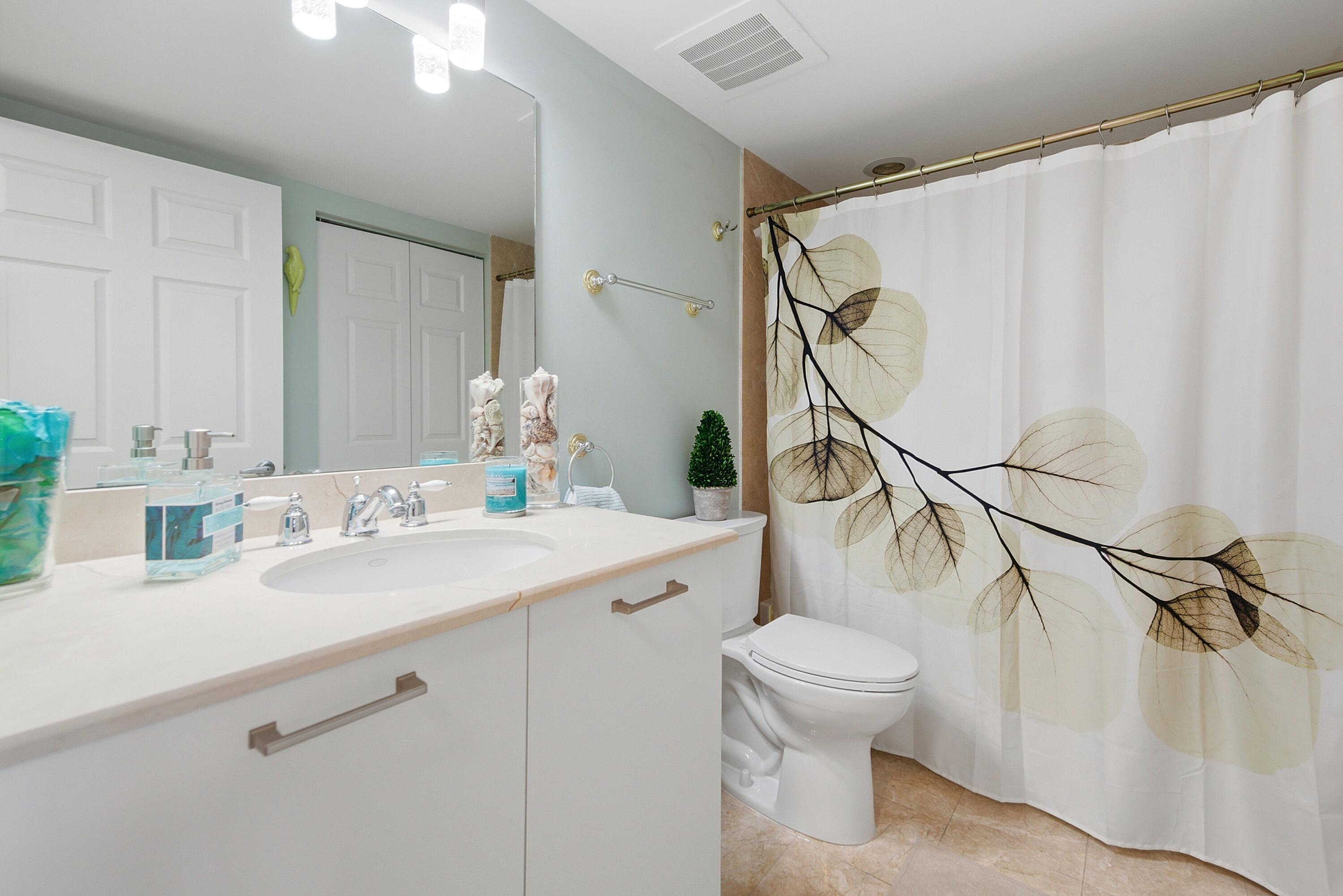 2001 N Ocean #702s Fort Lauderdale, FL 33305