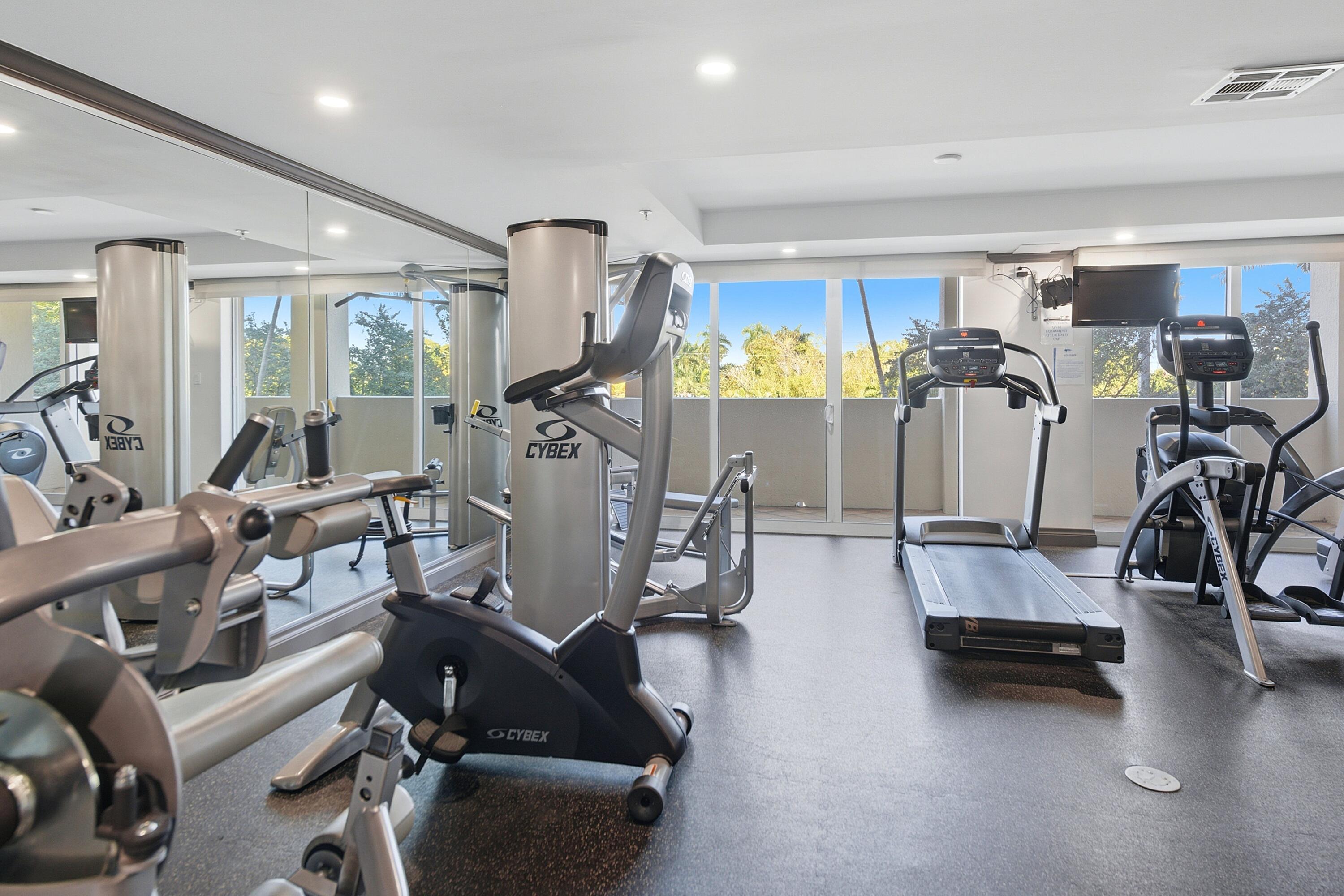 2001 N Ocean #702s Fort Lauderdale, FL 33305