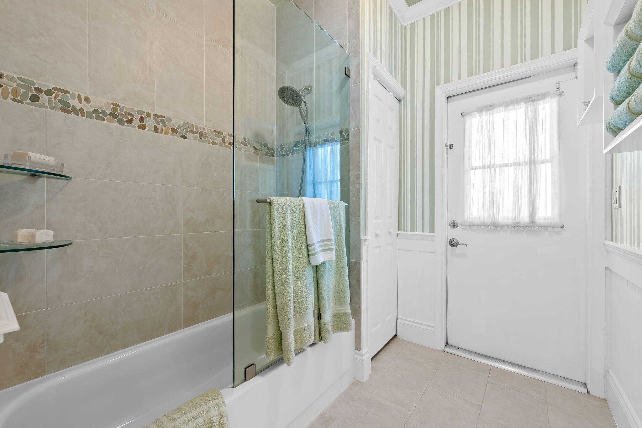 3062 Lakewood Weston, FL 33332