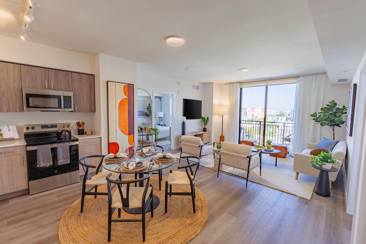 450 SW 5th #401 Miami, FL 33130