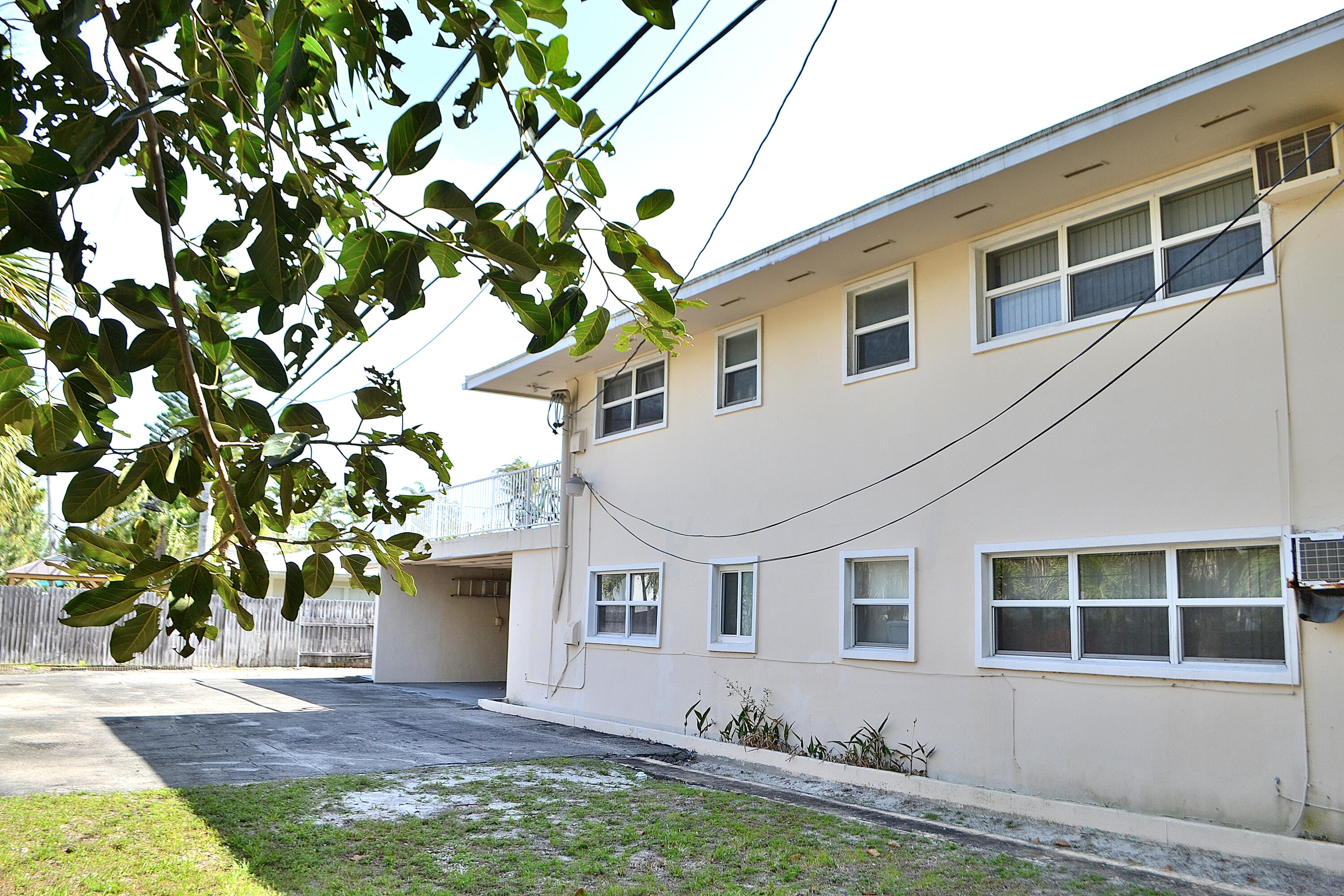 2633 Middle Riv #1-6 Fort Lauderdale, FL 33306