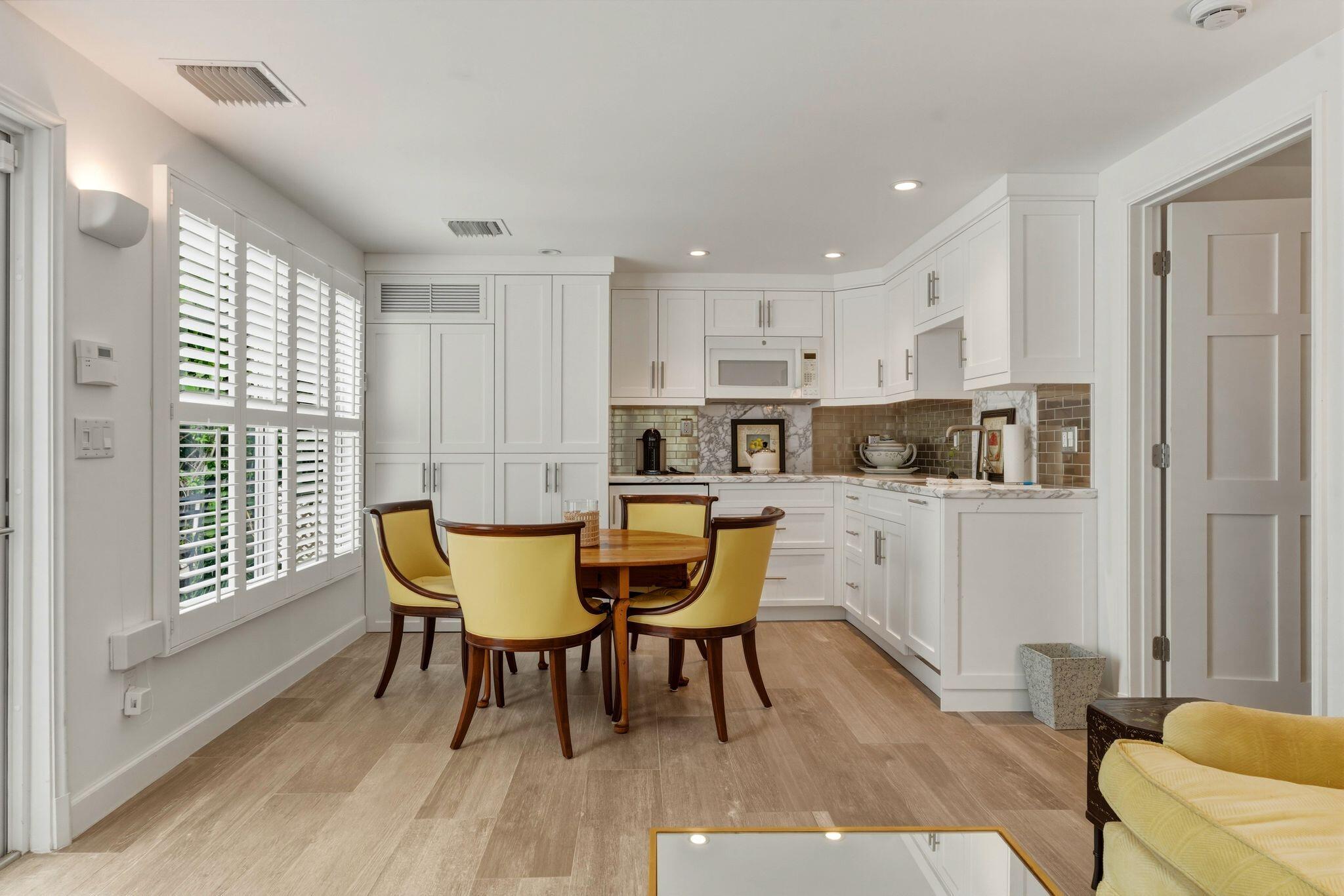 152 Chilean Palm Beach, FL 33480