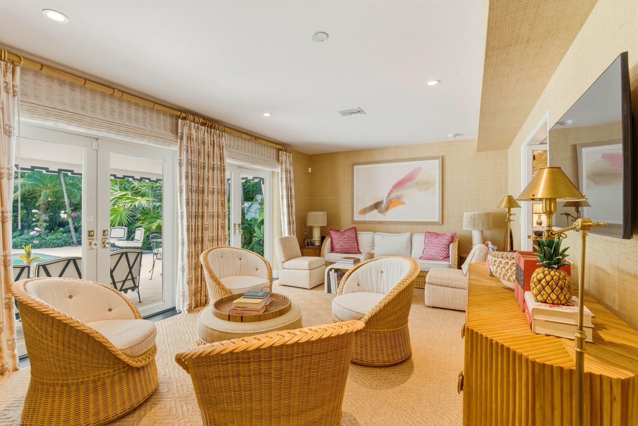 152 Chilean Palm Beach, FL 33480