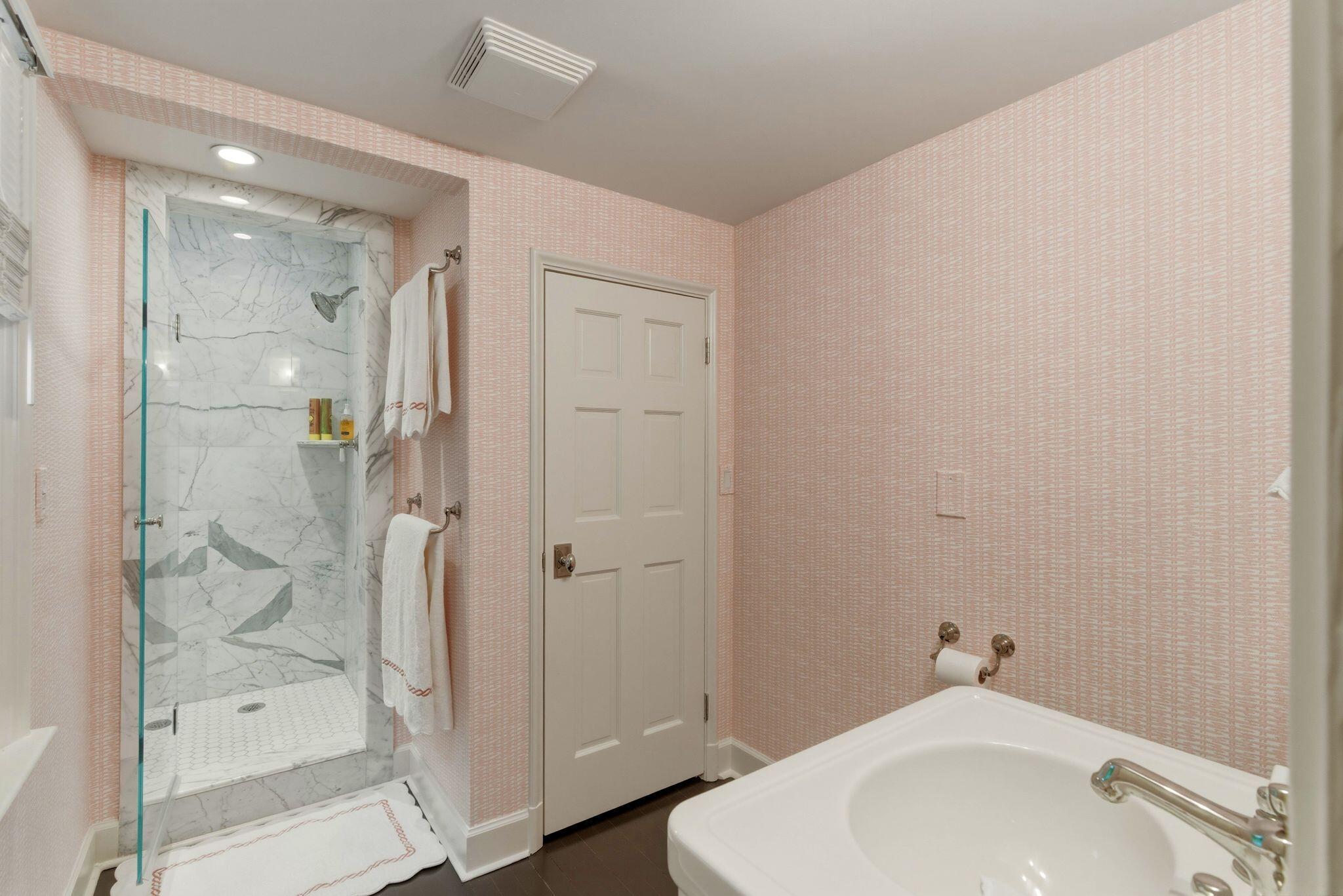 152 Chilean Palm Beach, FL 33480