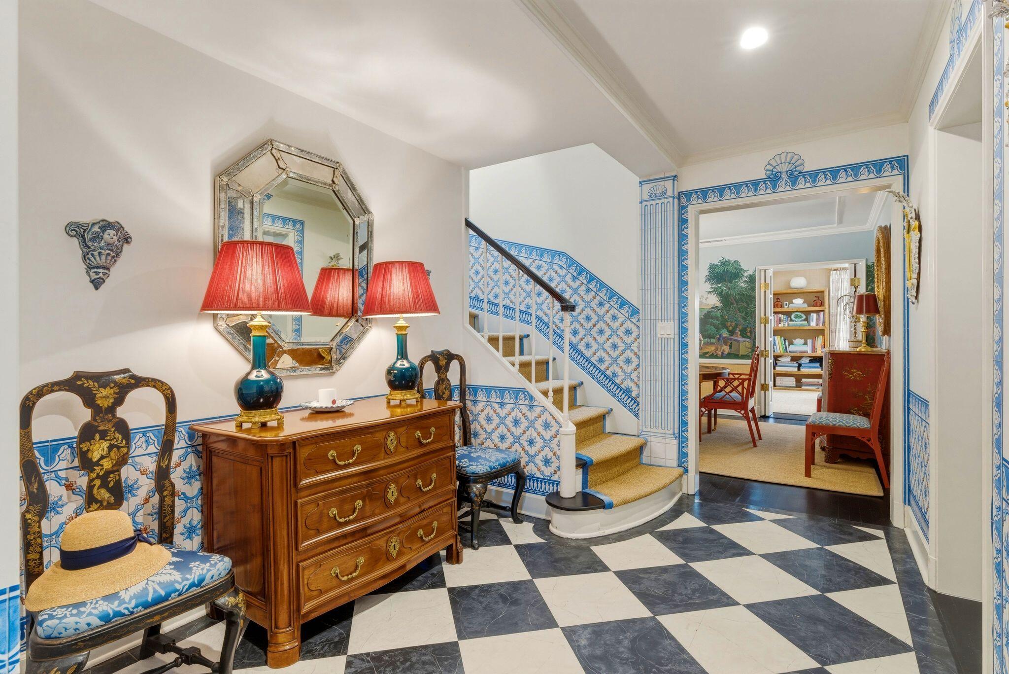 152 Chilean Palm Beach, FL 33480