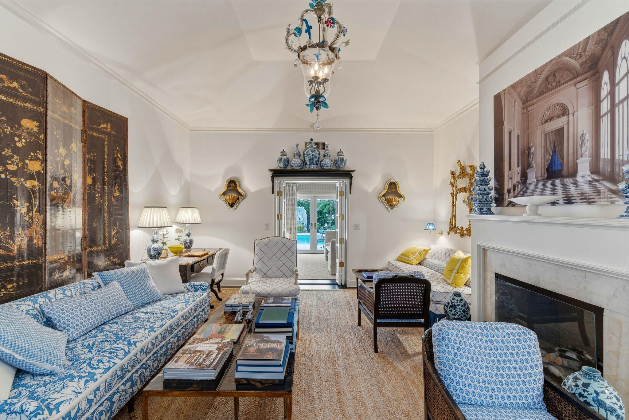 152 Chilean Palm Beach, FL 33480