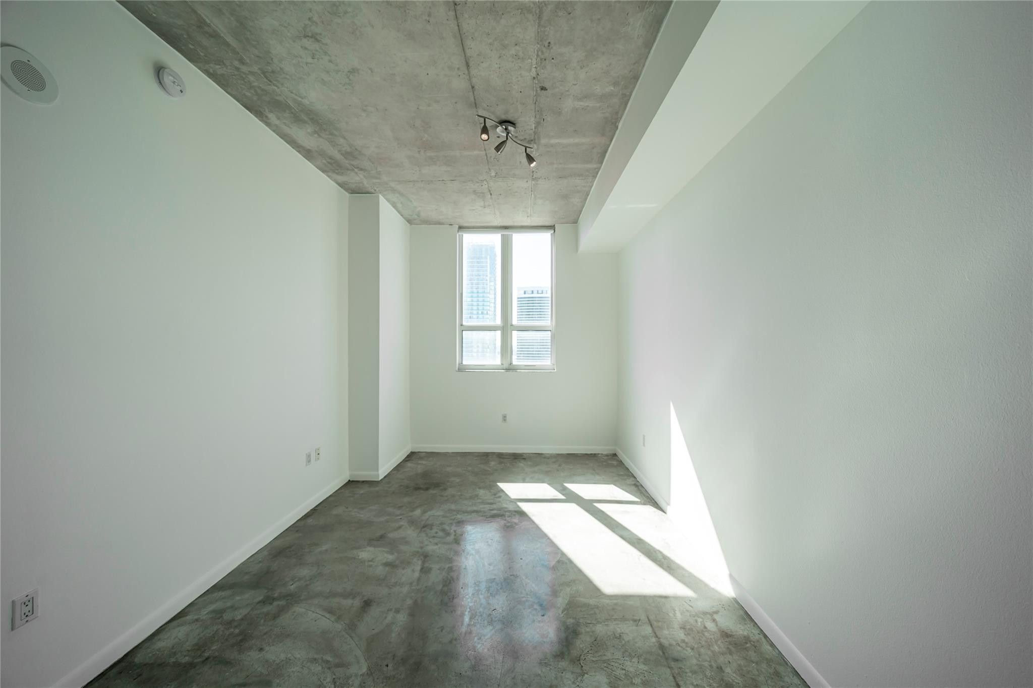 image Loft Downtown I11