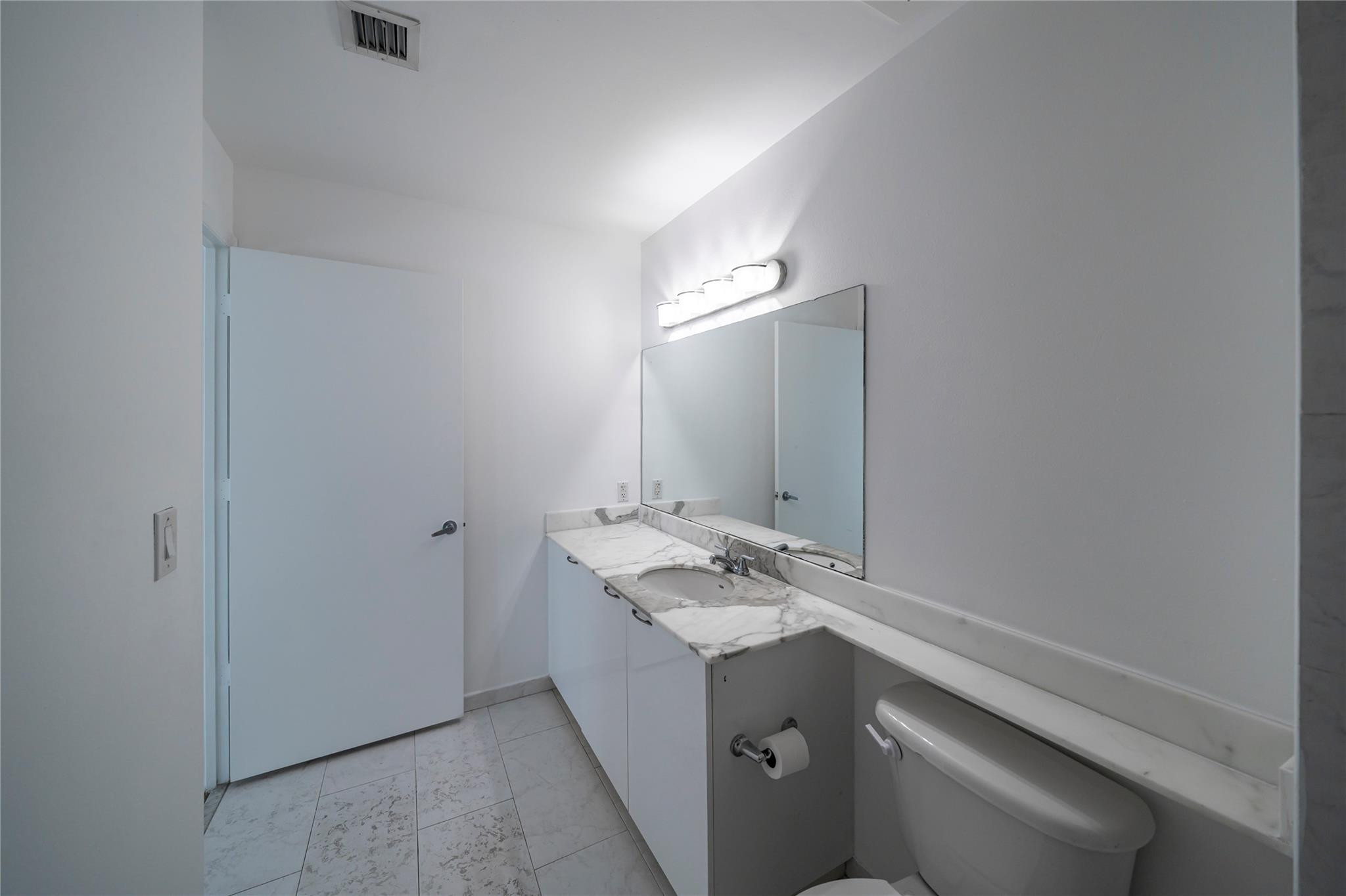 image Loft Downtown I13