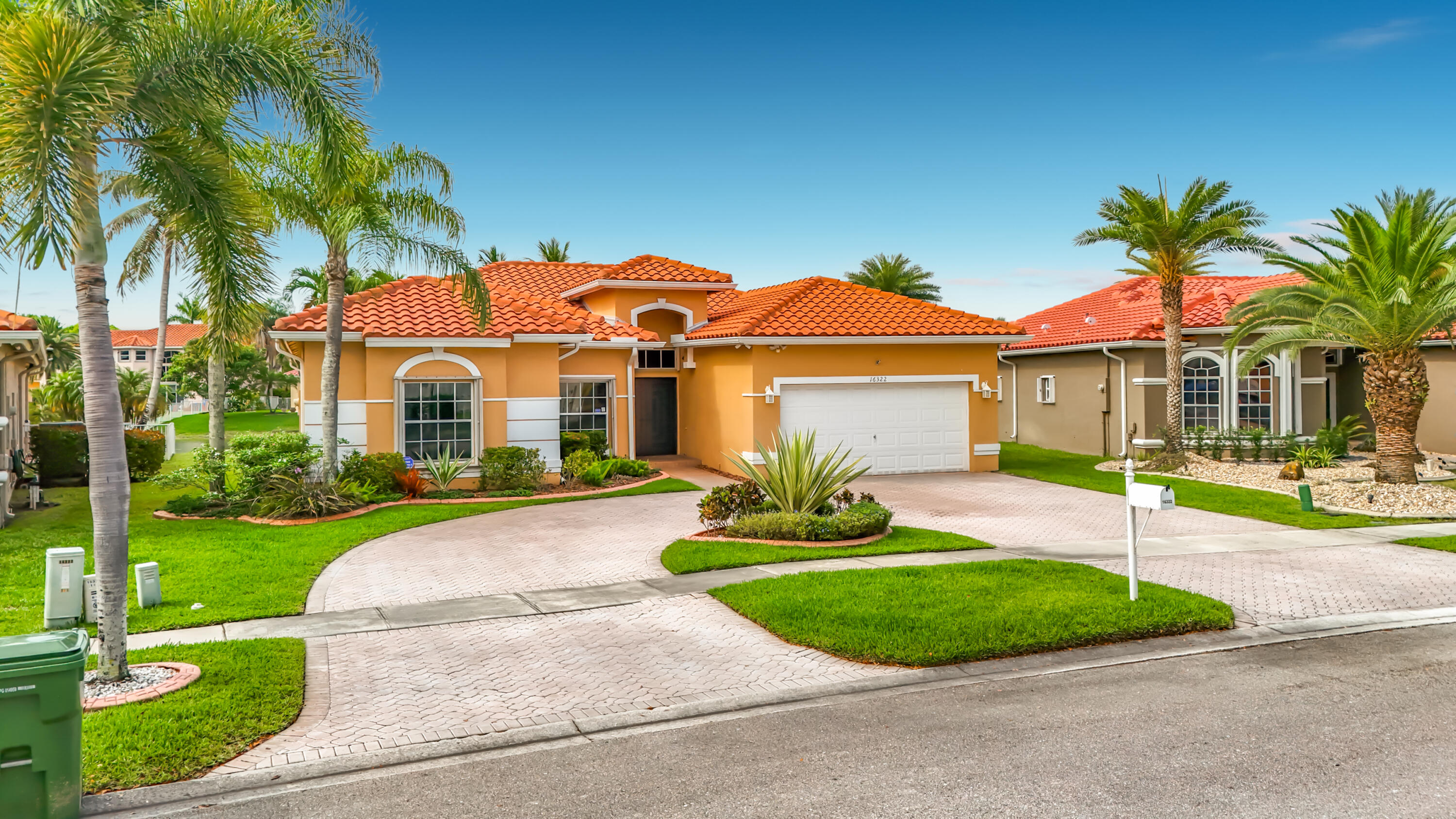 16322 NW 15th