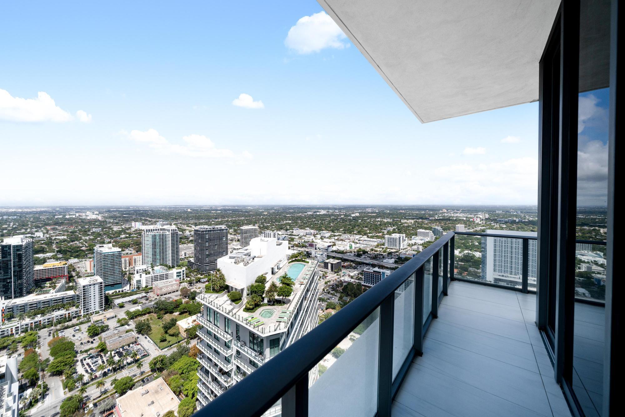 480 NE 31st #Ph5104 Miami, FL 33137